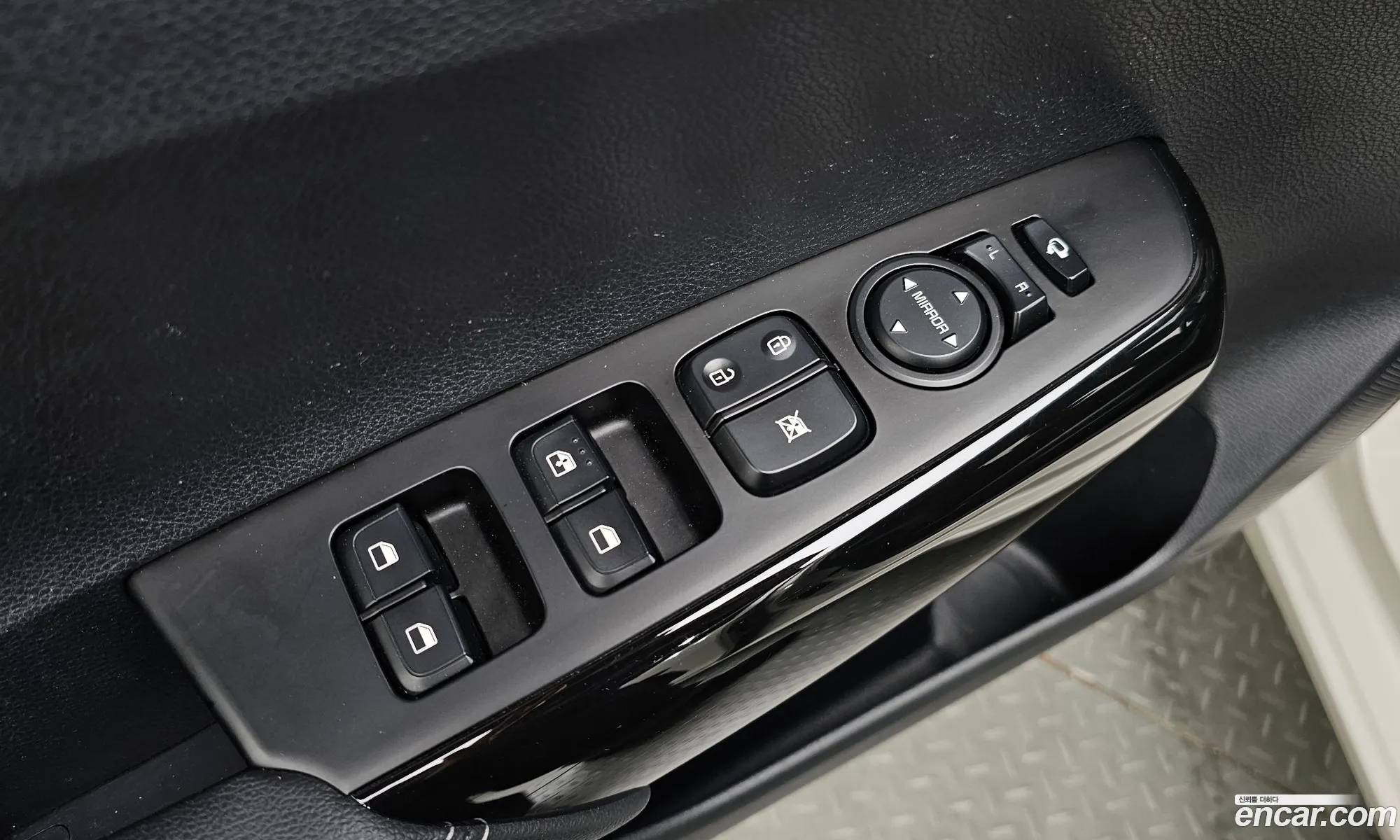 Kia Morning 2018 KNAB3511BJT419157 — 12