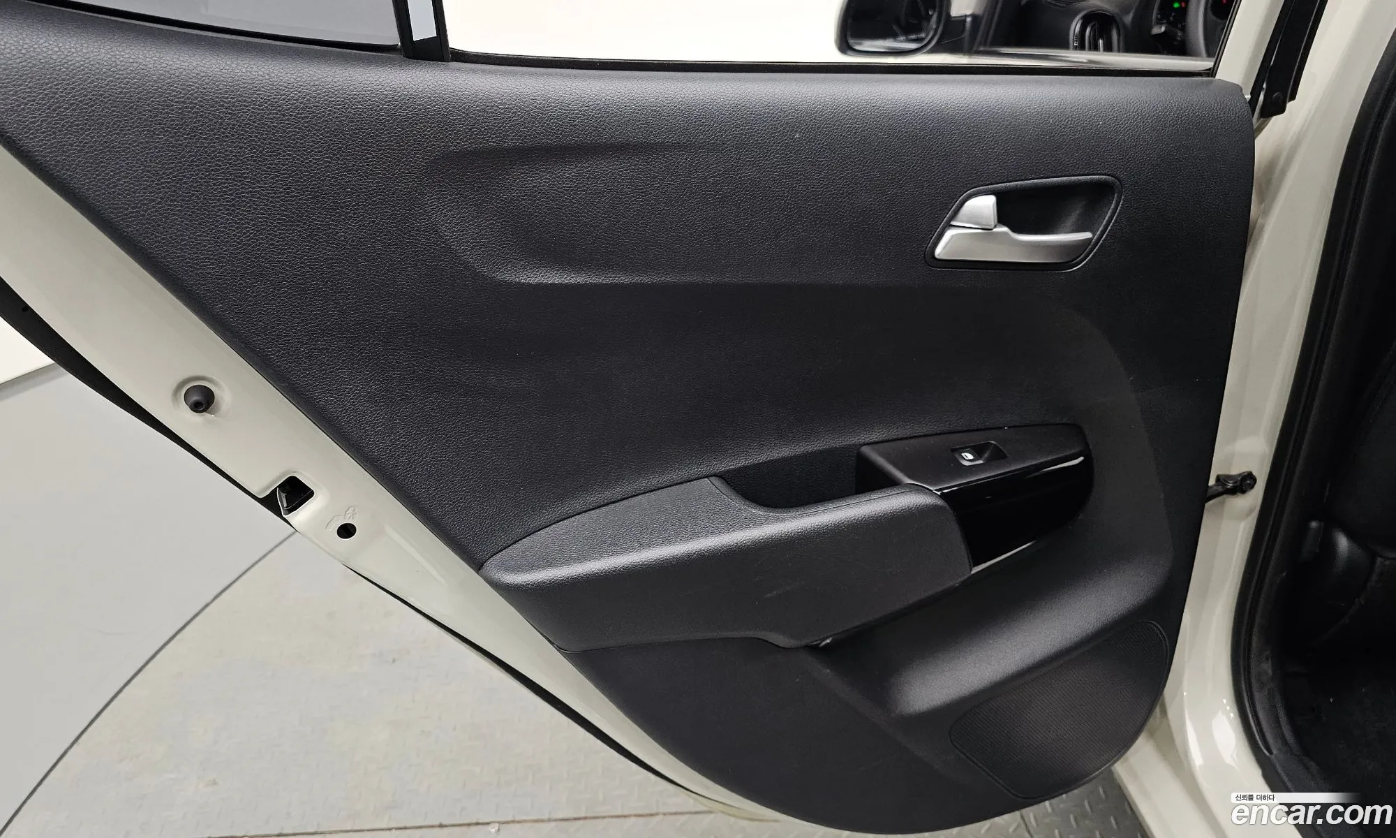Kia Morning 2018 KNAB3511BJT419157 — 2