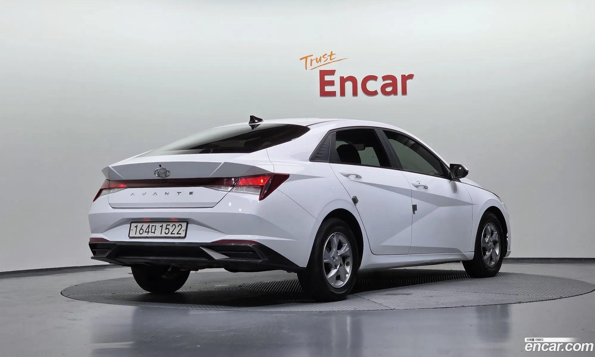 Hyundai Elantra 2021 — 16