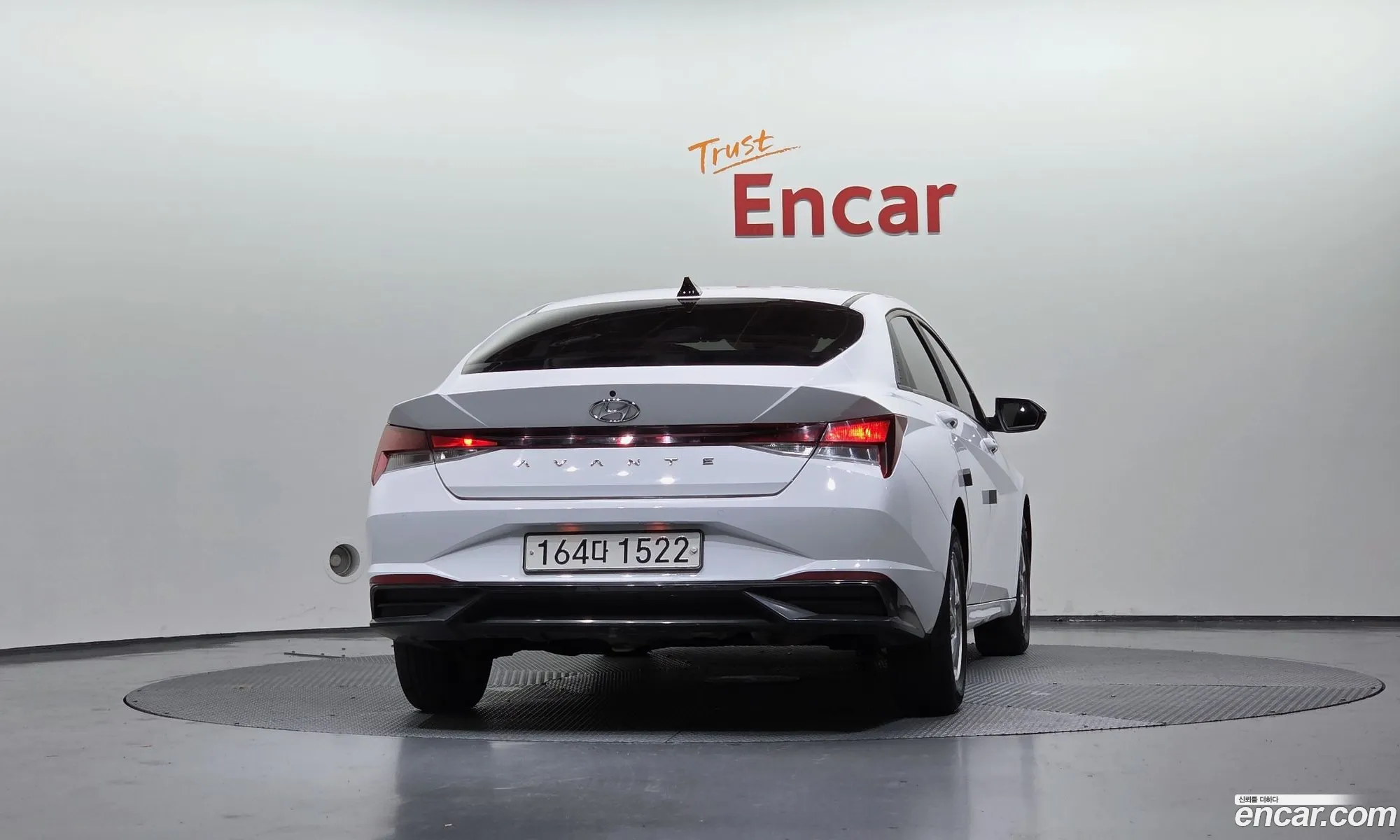 Hyundai Elantra 2021 — 20