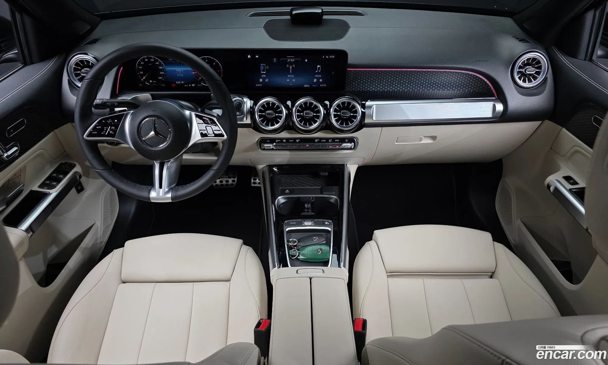 Mercedes-Benz GLB-Class X247 2024 — 12