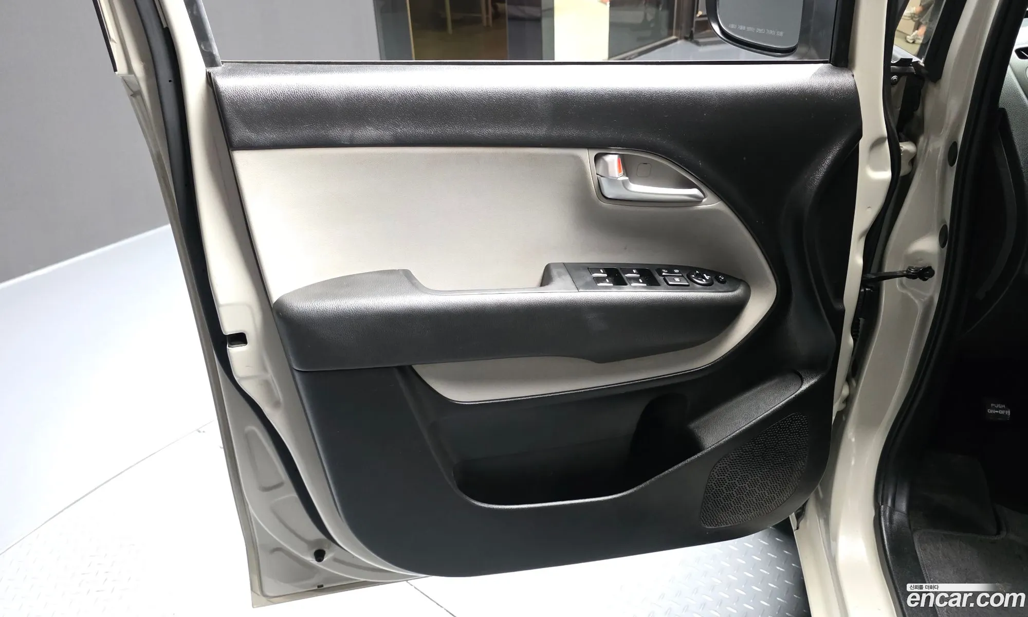 Kia Ray 2022 KNACF911BNT299062 — 14