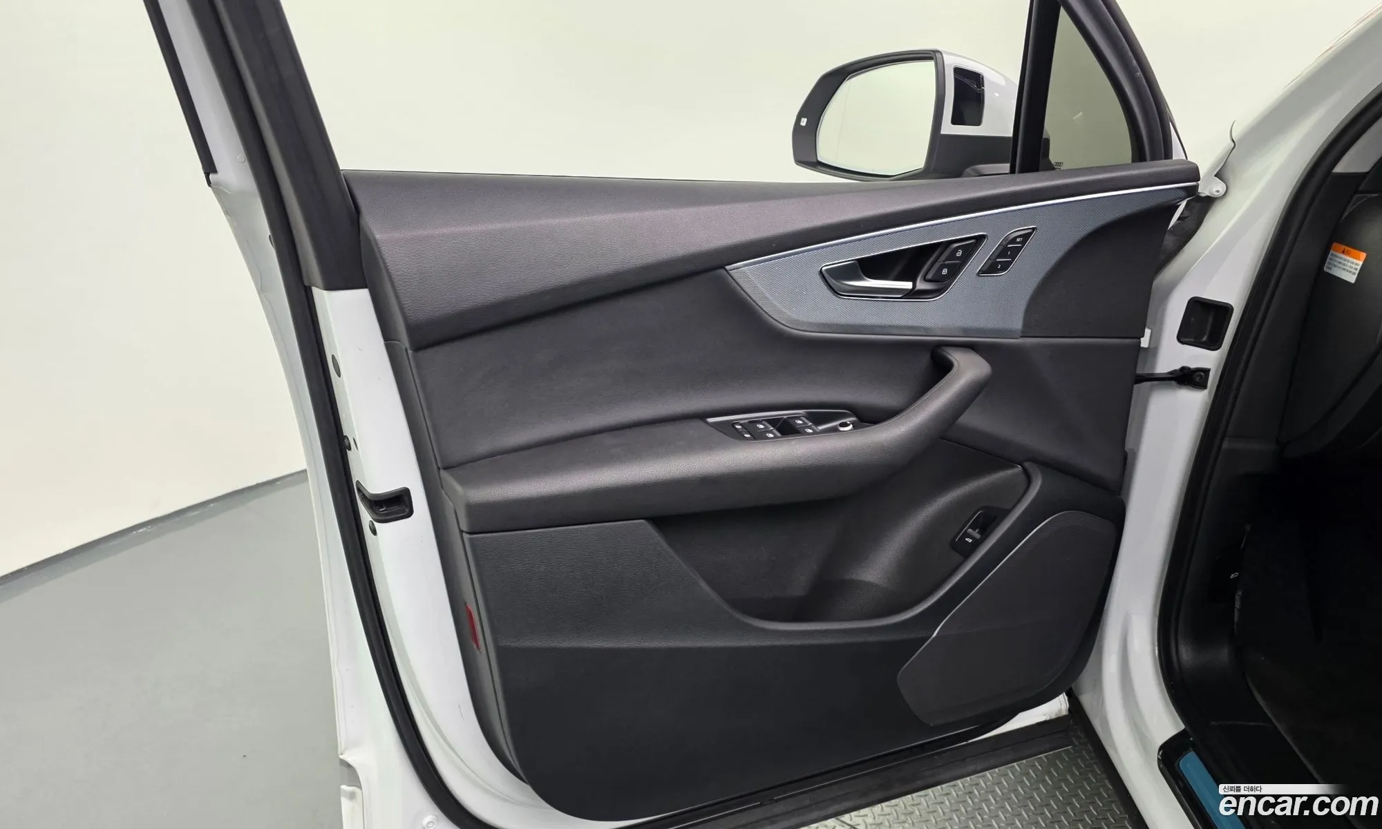 Audi Q7 2022 WAUZZZ4M3ND021937 — 5