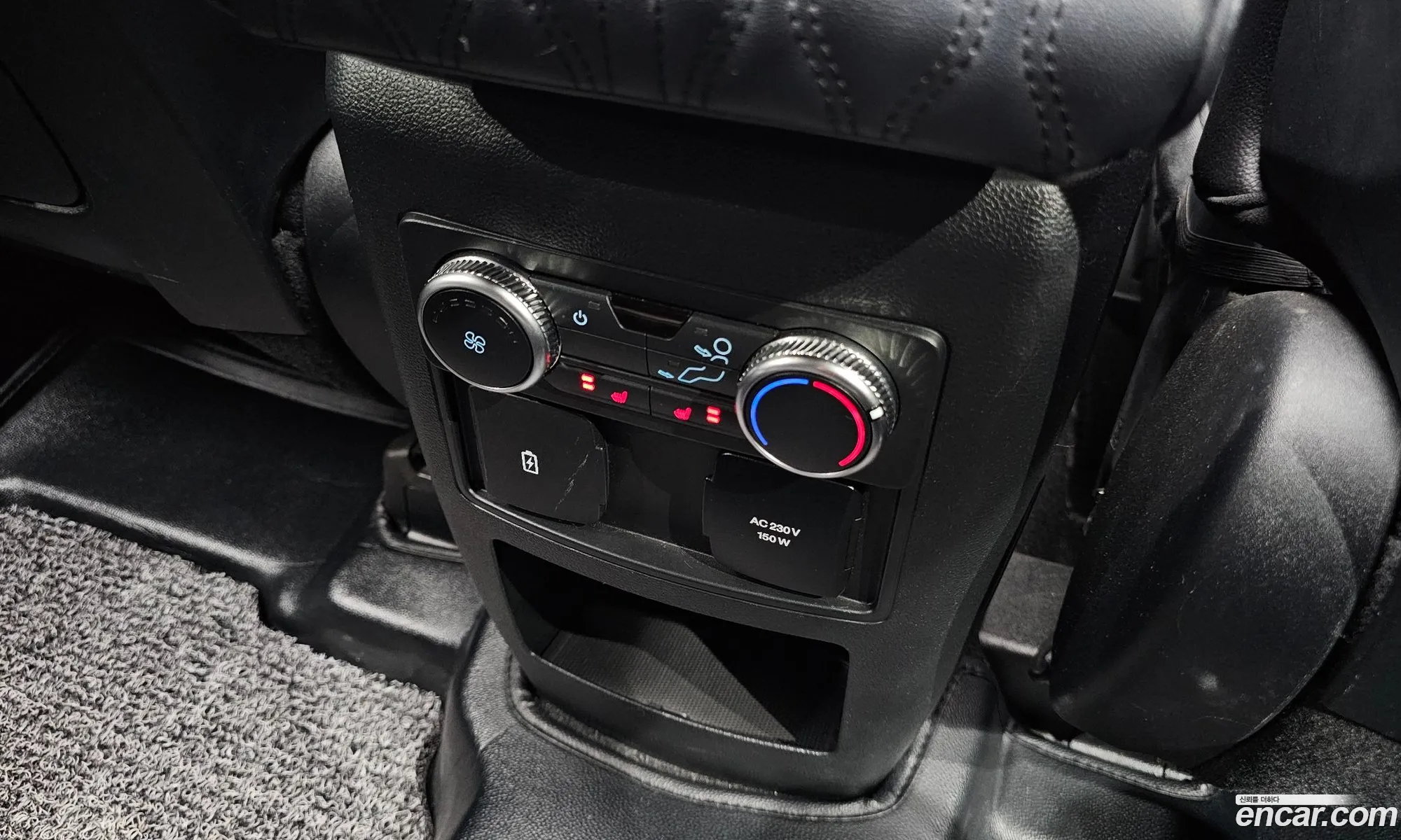 Ford Explorer 6th Gen 2020 1FMSK8FH4LGB69993 — 32