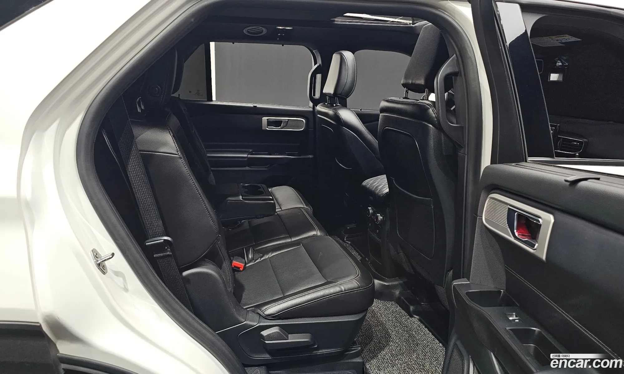 Ford Explorer 6th Gen 2020 1FMSK8FH4LGB69993 — 15