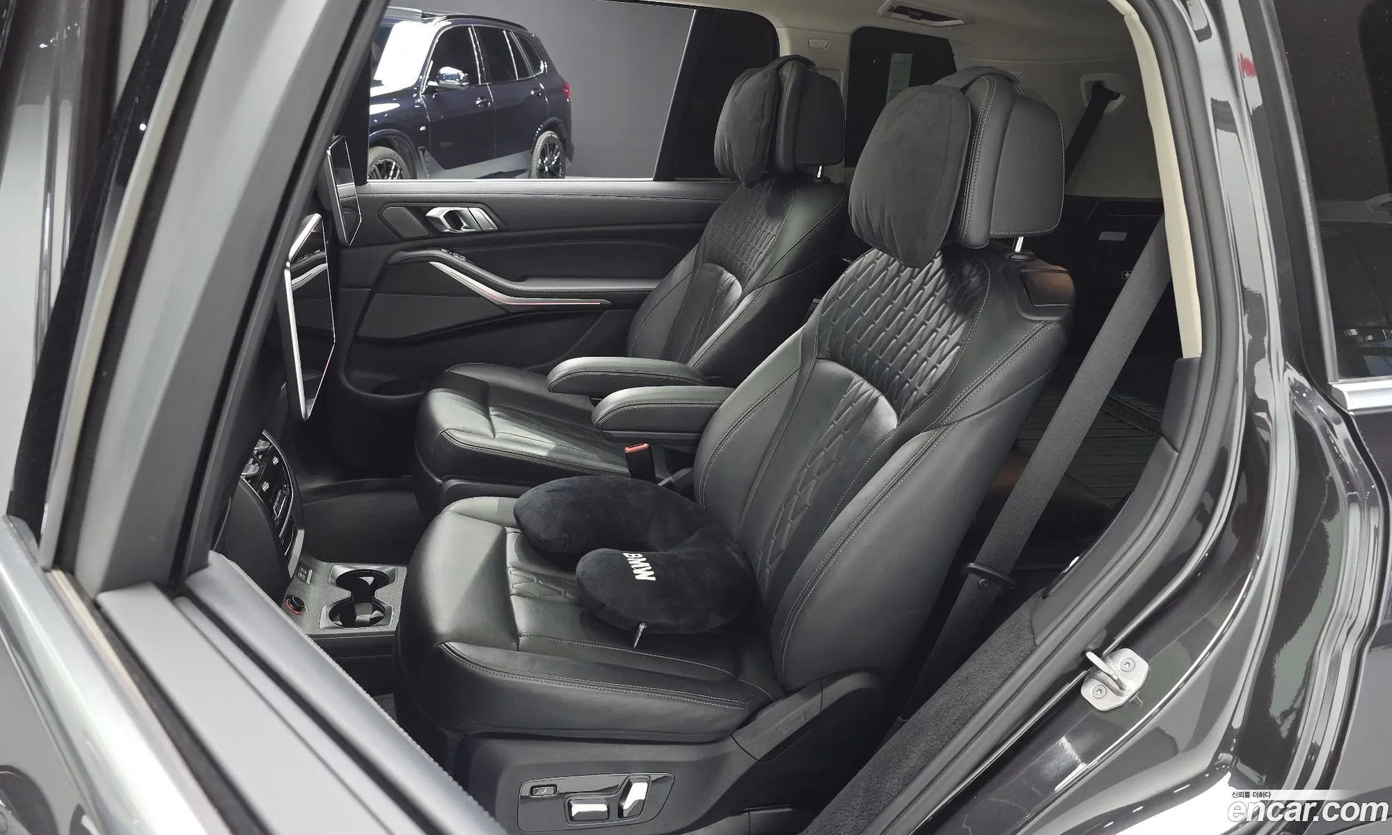 BMW X7 2022 WBACW2109N9M12469 — 25