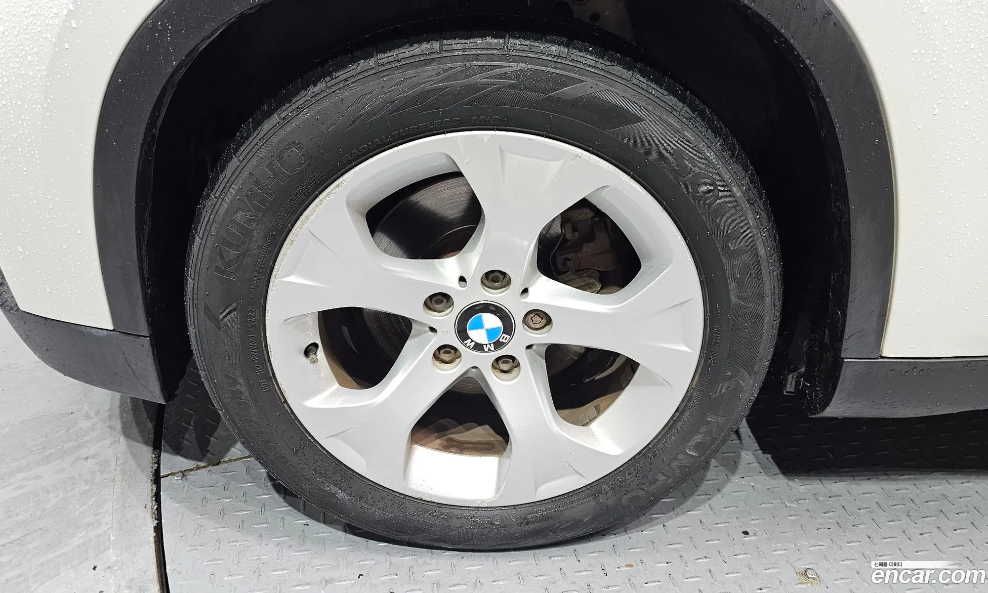 BMW X1 2013 WBAVP9100EVV37303 — 3