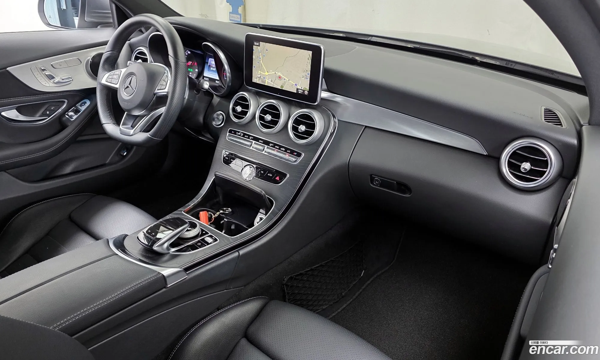 Mercedes-Benz C-Class W205 2017 WDDWJ4CB3HF546768 — 2