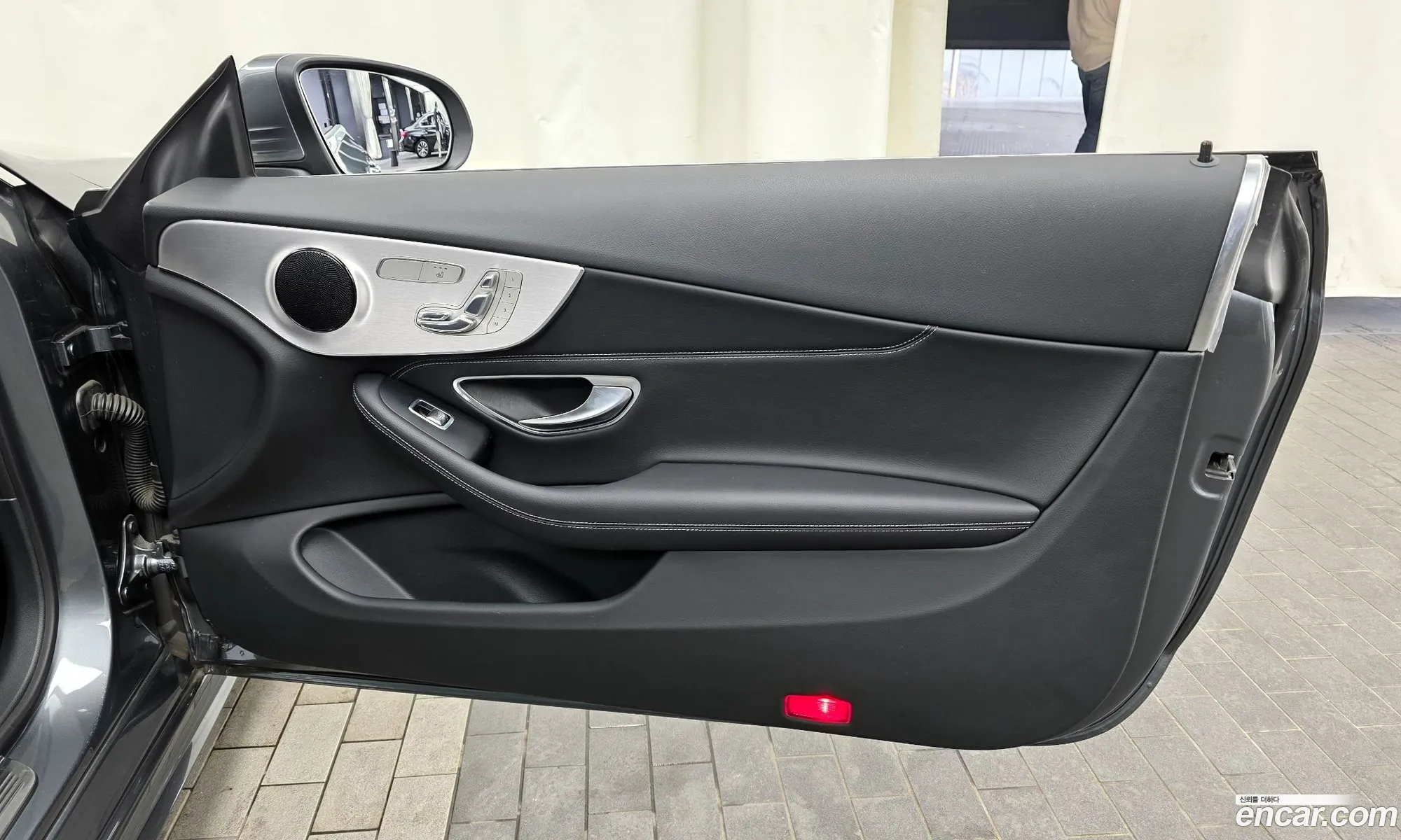 Mercedes-Benz C-Class W205 2017 WDDWJ4CB3HF546768 — 14