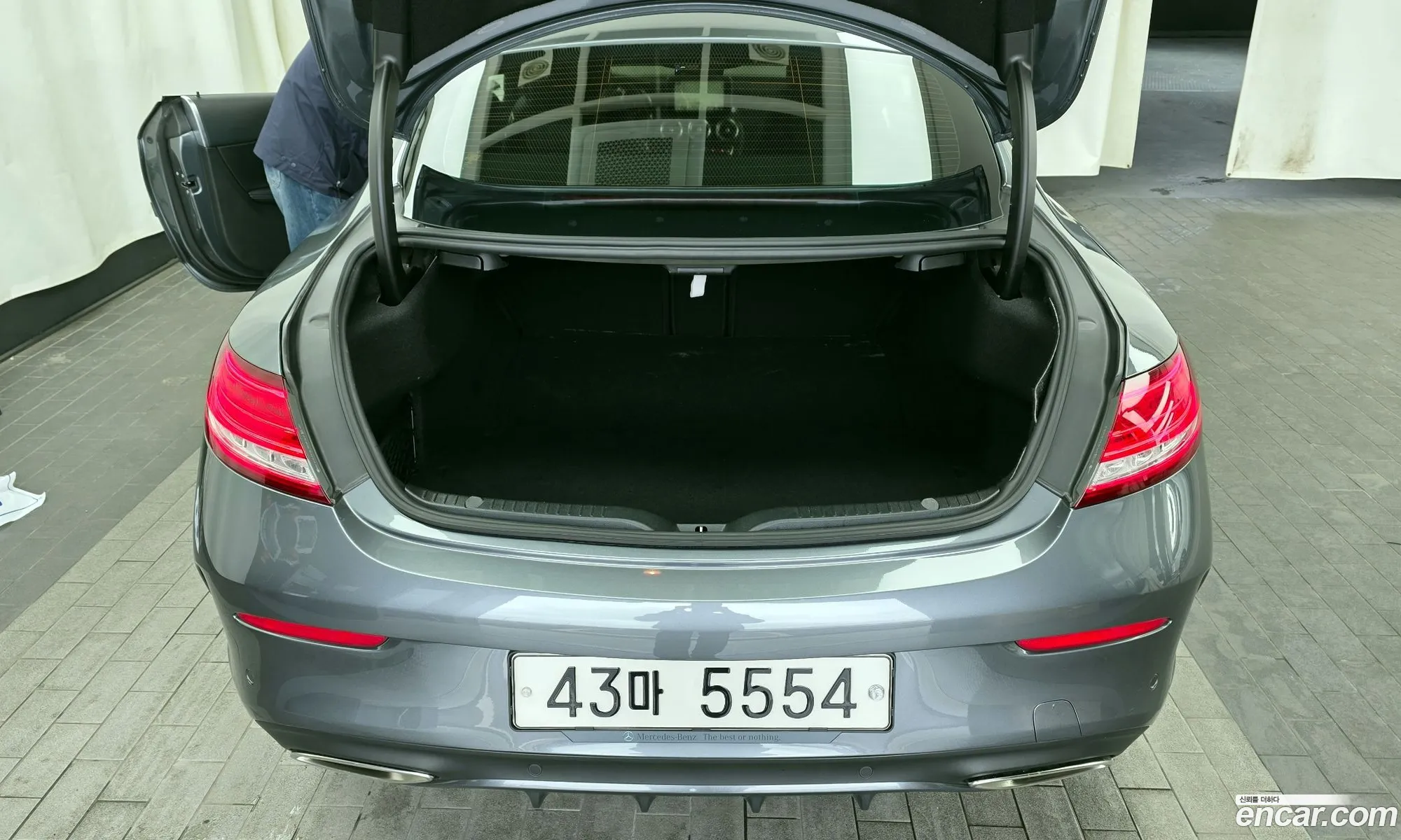 Mercedes-Benz C-Class W205 2017 WDDWJ4CB3HF546768 — 24