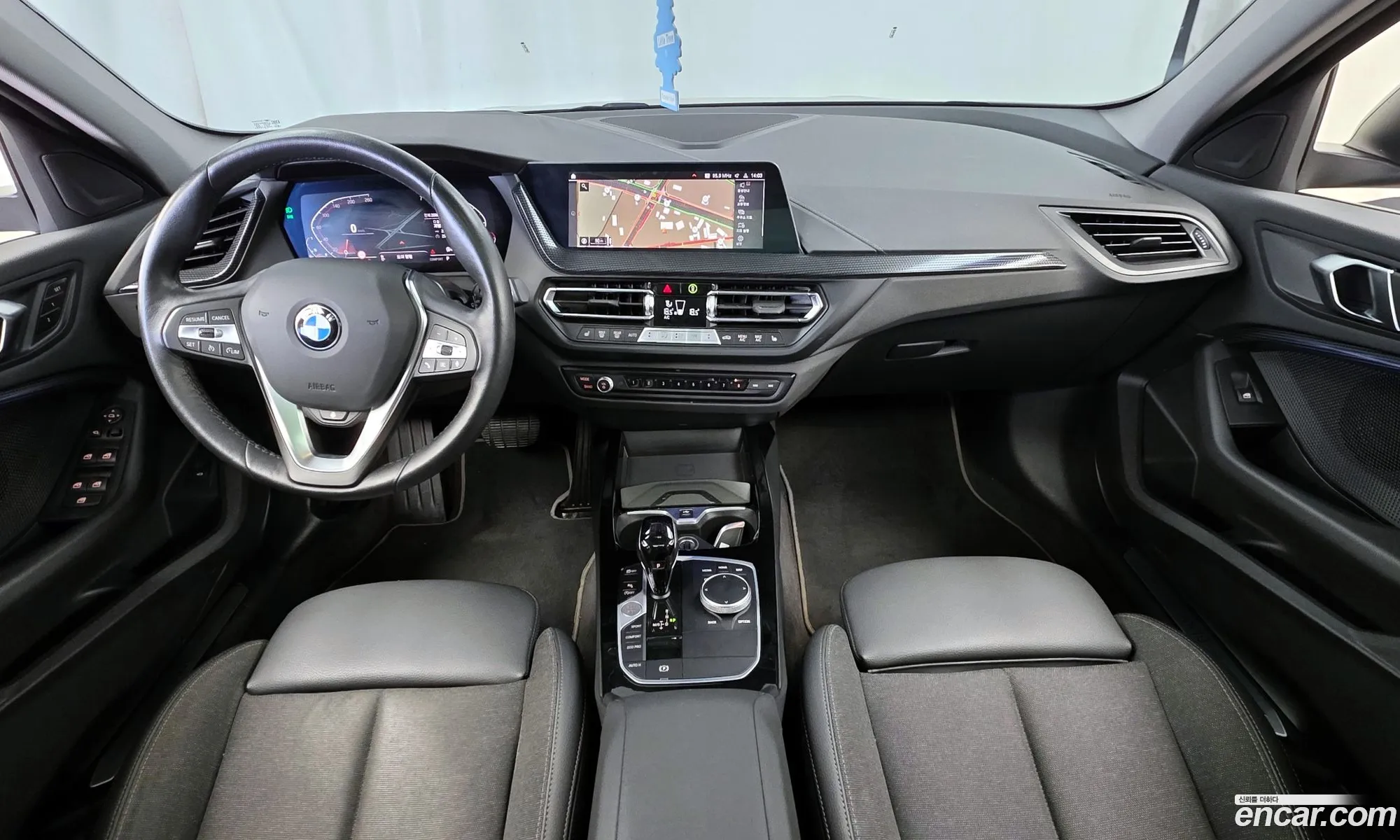BMW 1 Series 2024 — 12