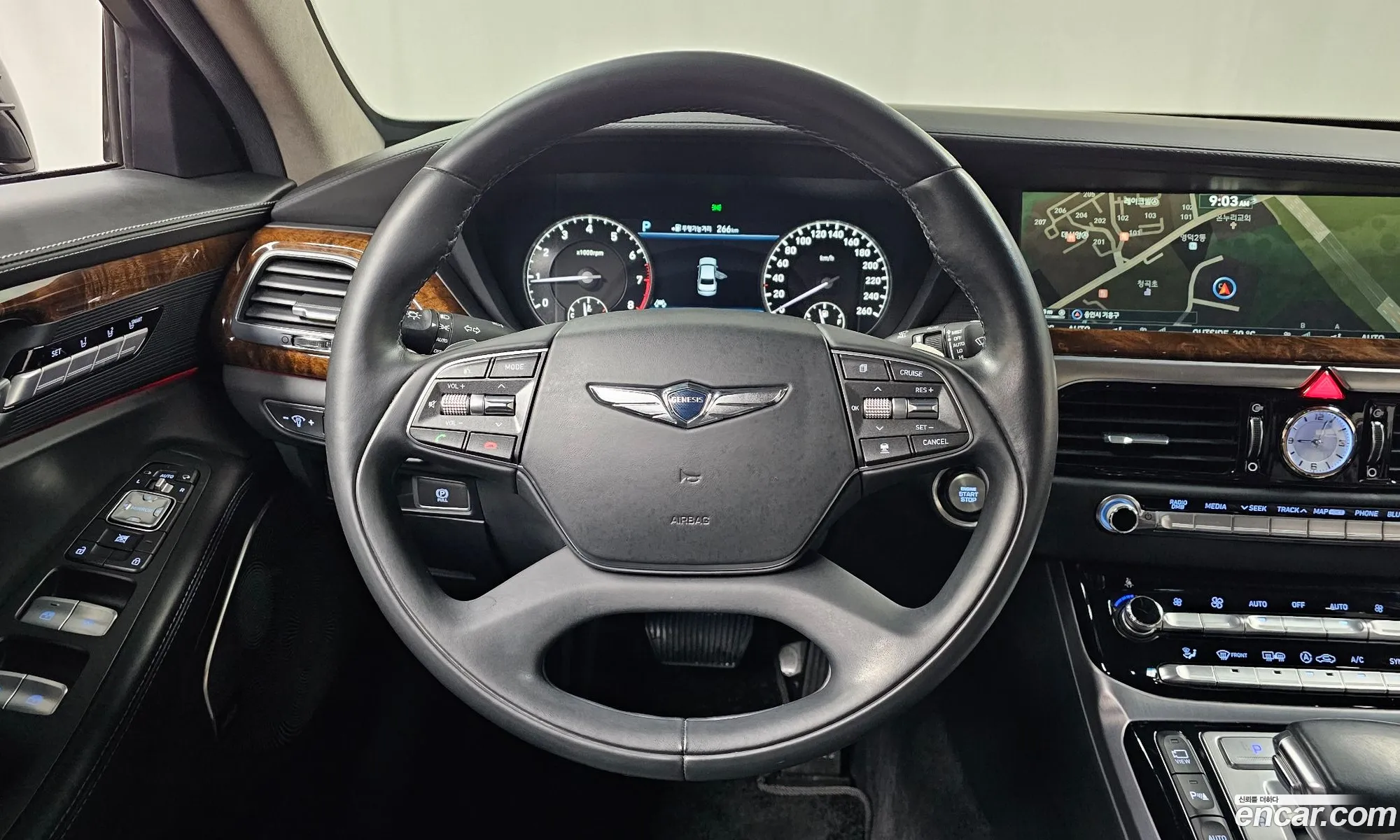 Genesis EQ900 2017 — 20