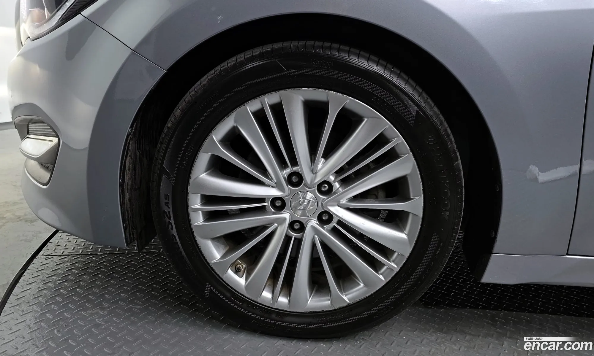 Hyundai Aslan 2014 KMHFN412BFA003542 — 17