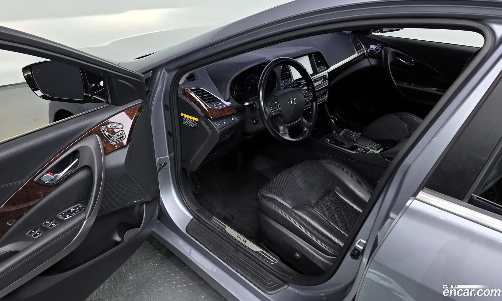 Hyundai Aslan 2014 KMHFN412BFA003542 — 8