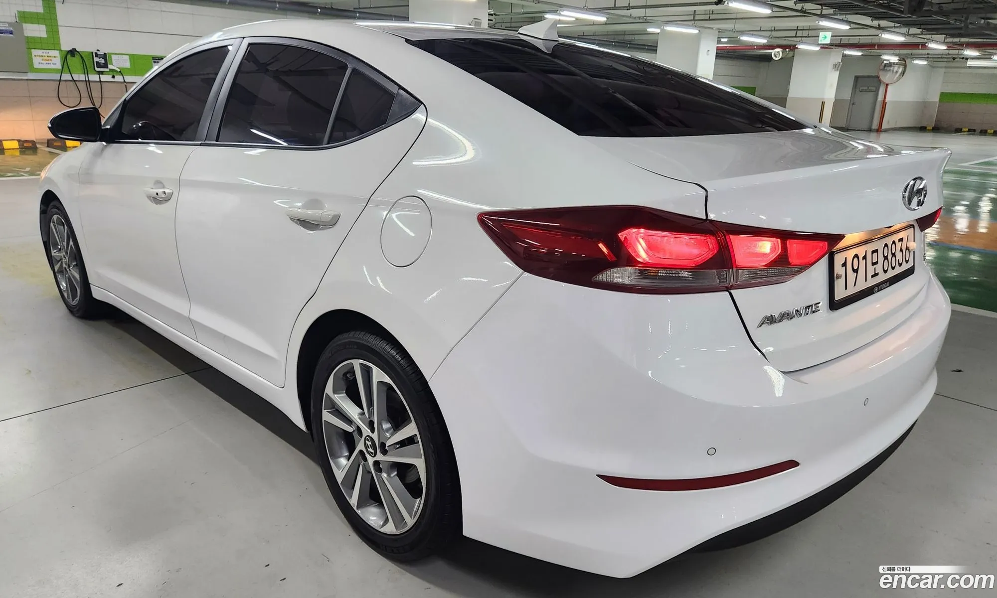 Hyundai Elantra AD 2018 — 3