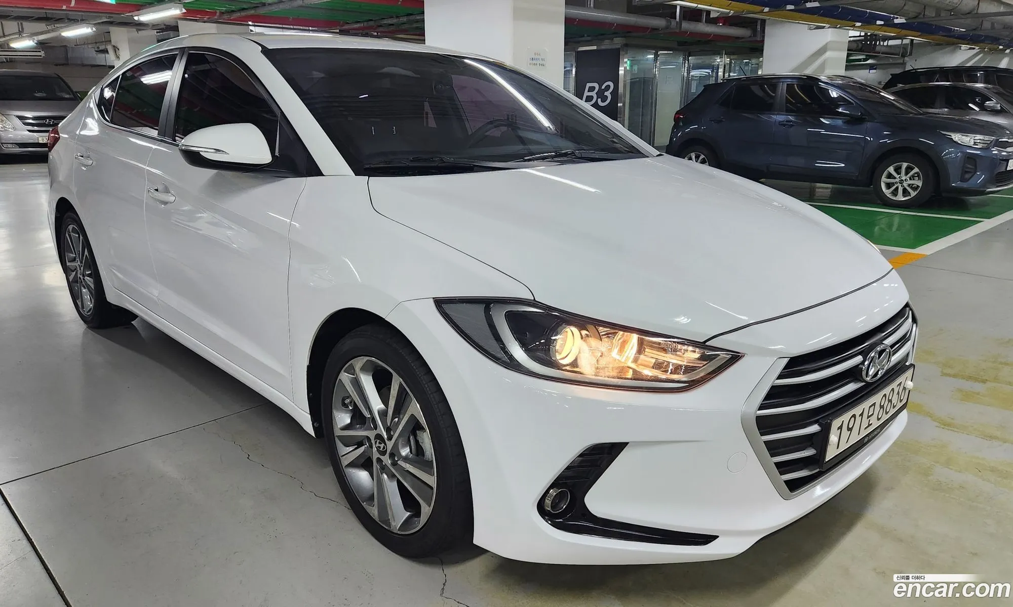 Hyundai Elantra AD 2018 — 14