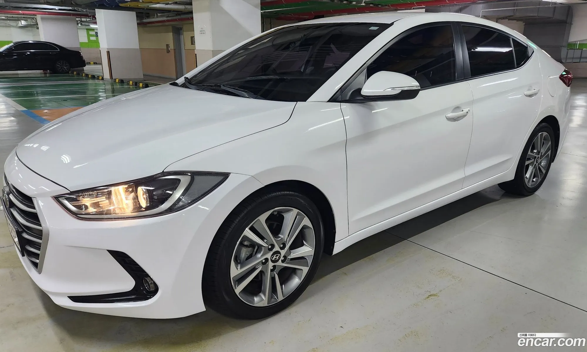 Hyundai Elantra AD 2018 — 10