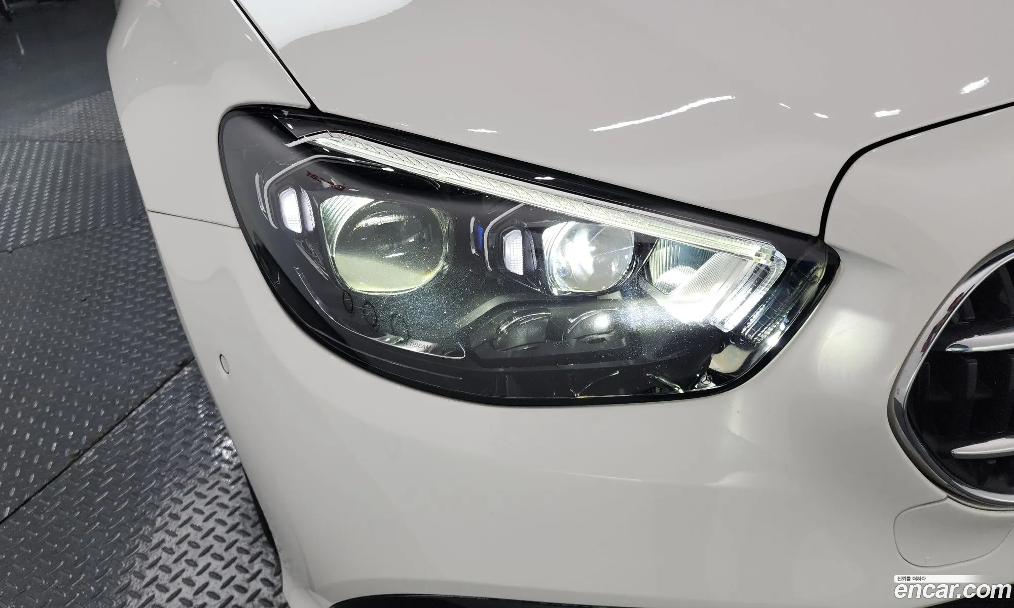 Mercedes-Benz E-Class W213 2021 — 24