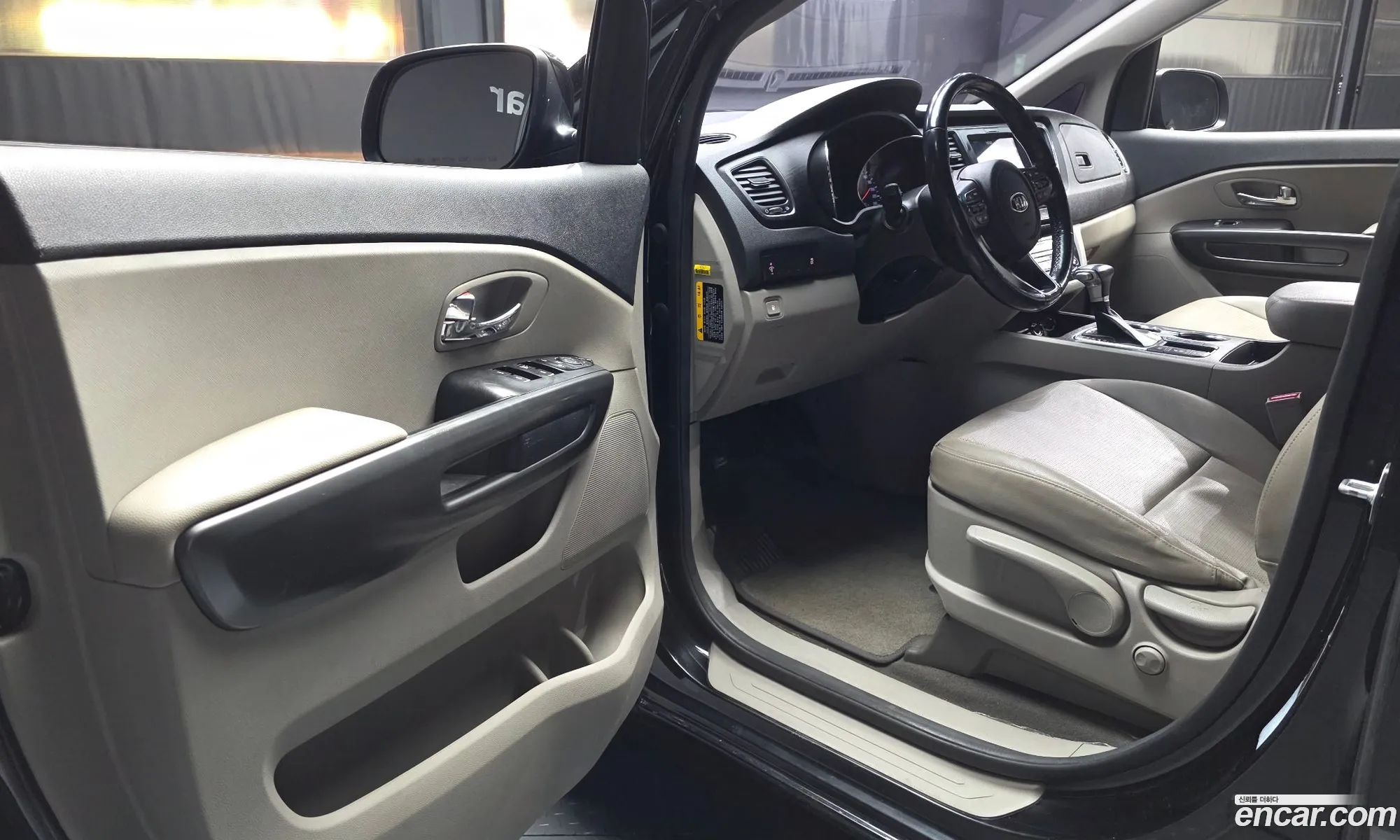 Kia Carnival 2019 KNAMB81ABLS628315 — 20