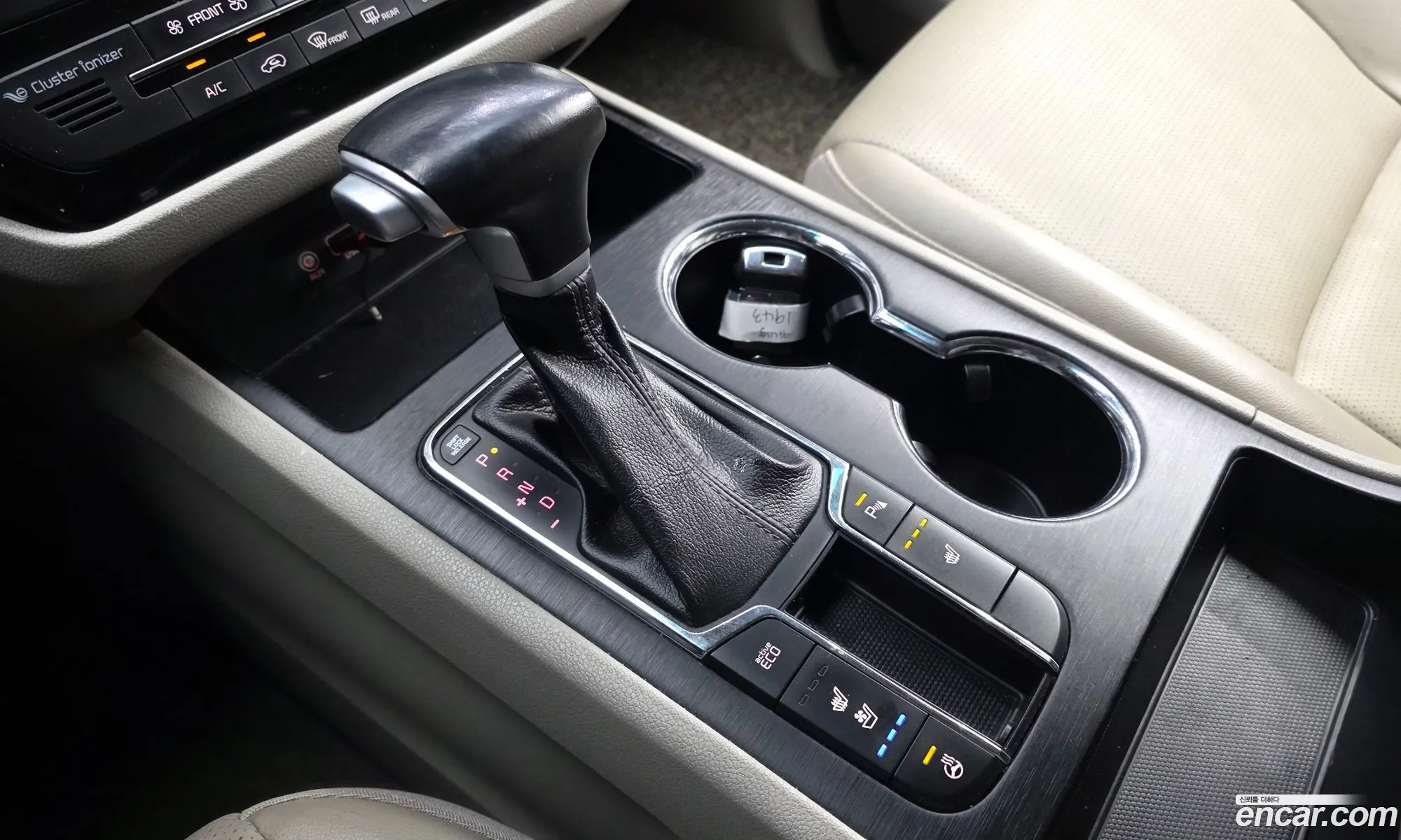 Kia Carnival 2019 KNAMB81ABLS628315 — 5
