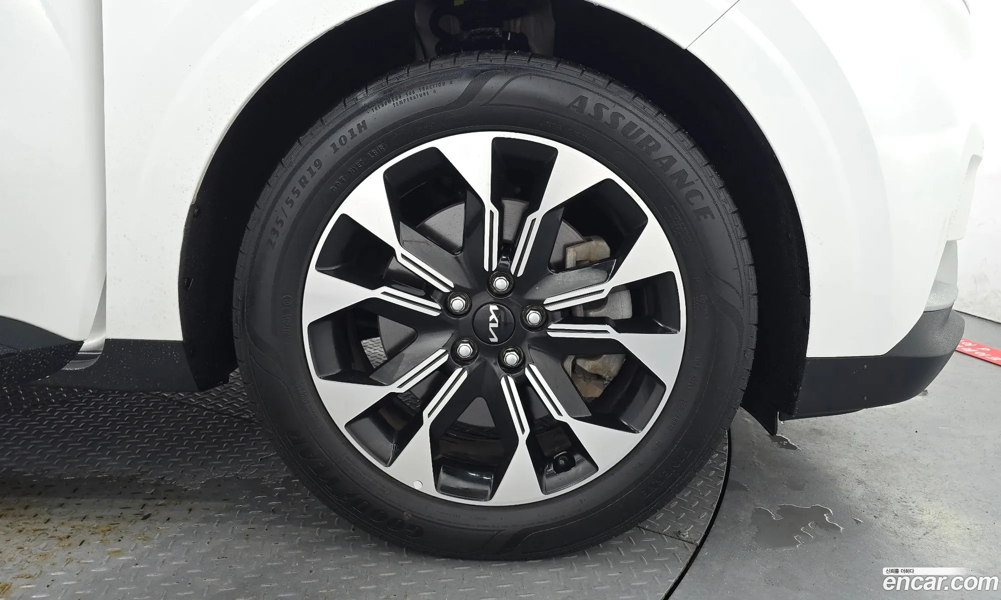Kia Carnival 2022 — 19
