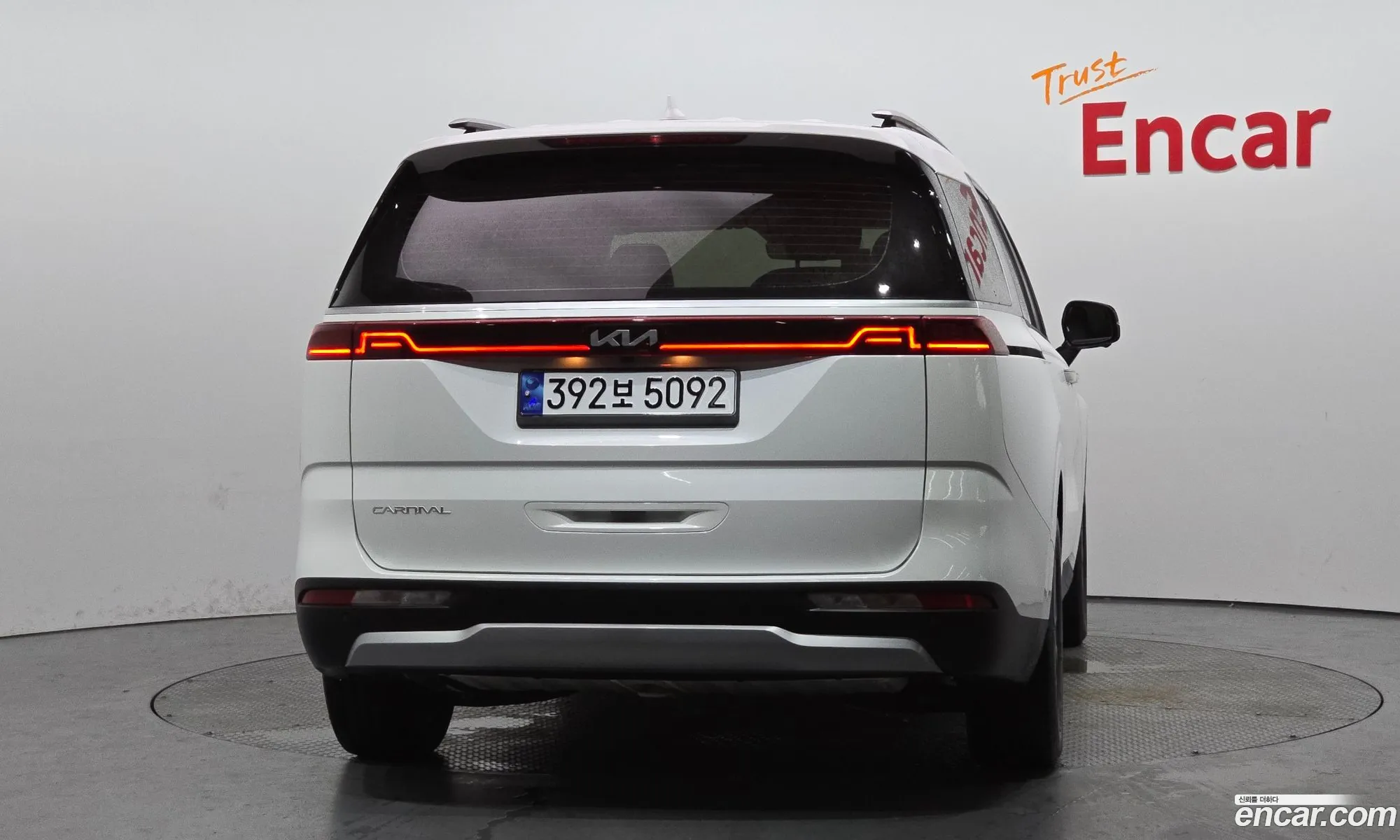 Kia Carnival 2022 — 18
