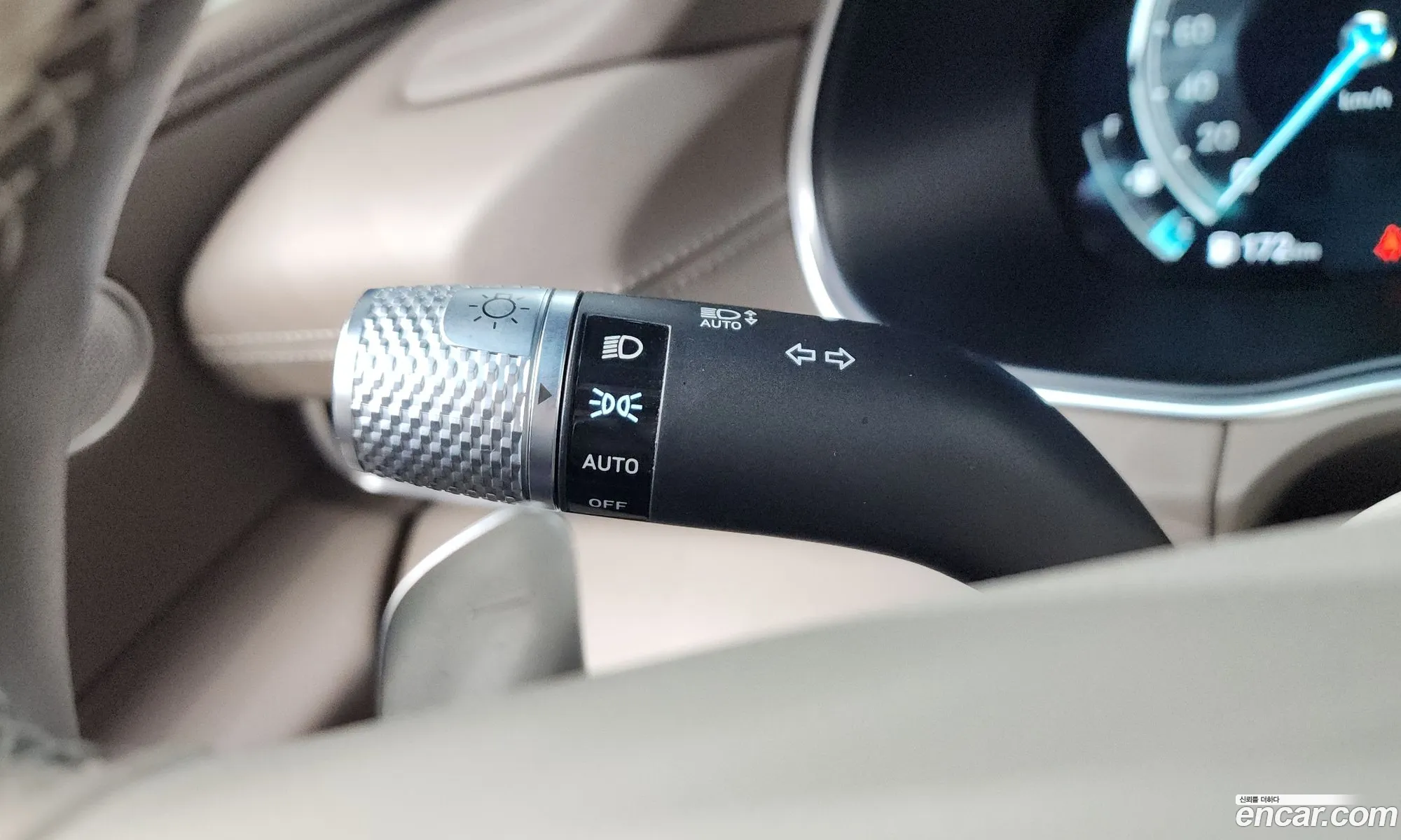 Genesis GV80 2022 KMTHA81BDNU105552 — 32
