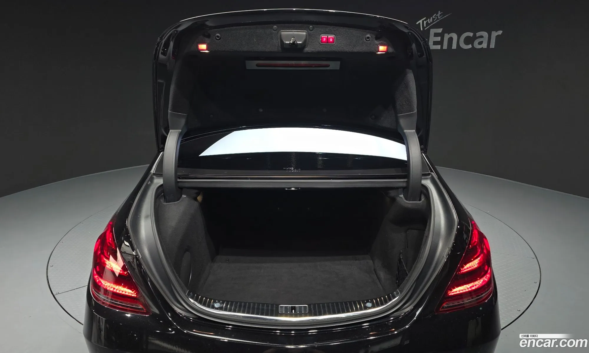 Mercedes-Benz S-Class W222 2020 — 14