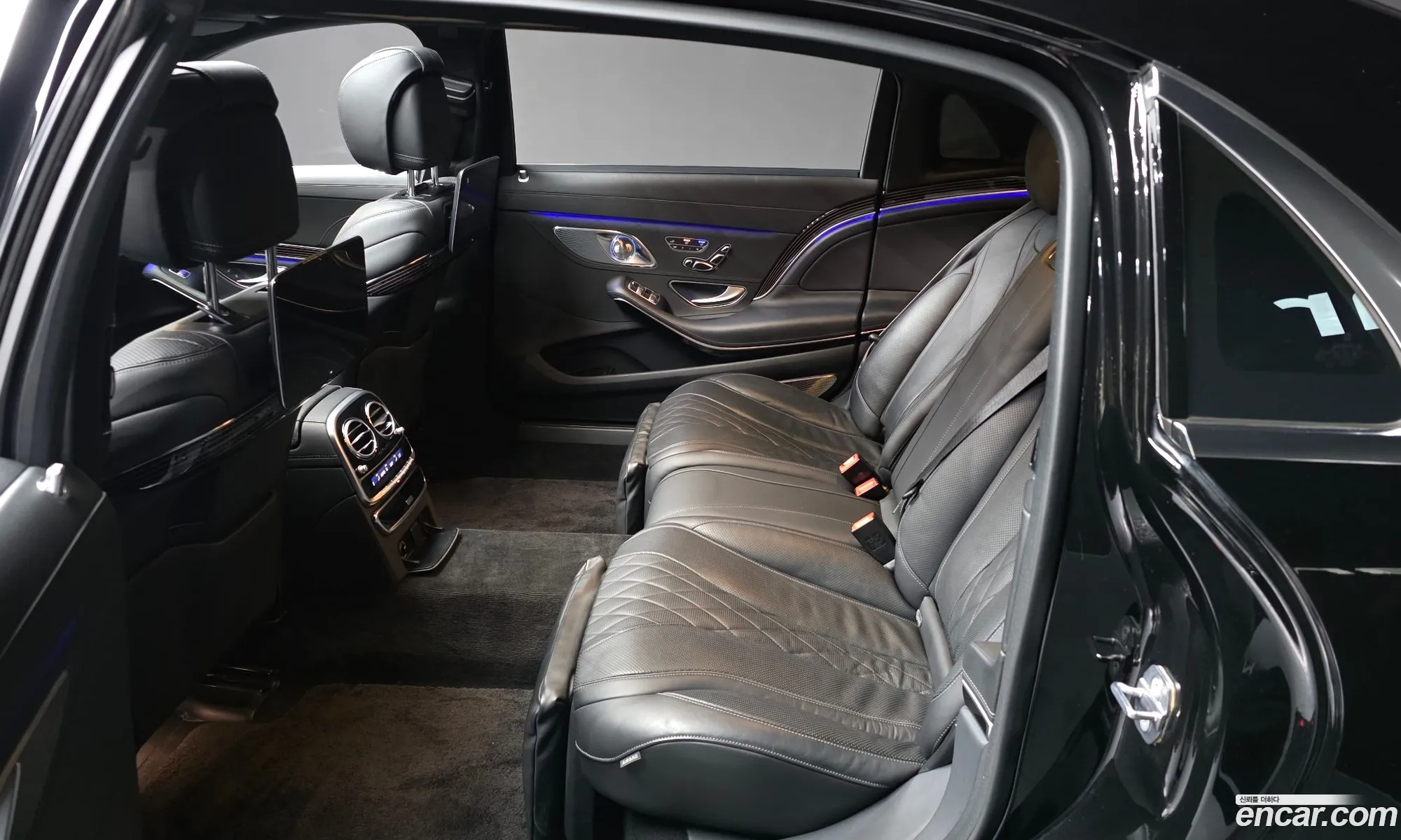 Mercedes-Benz S-Class W222 2020 — 25