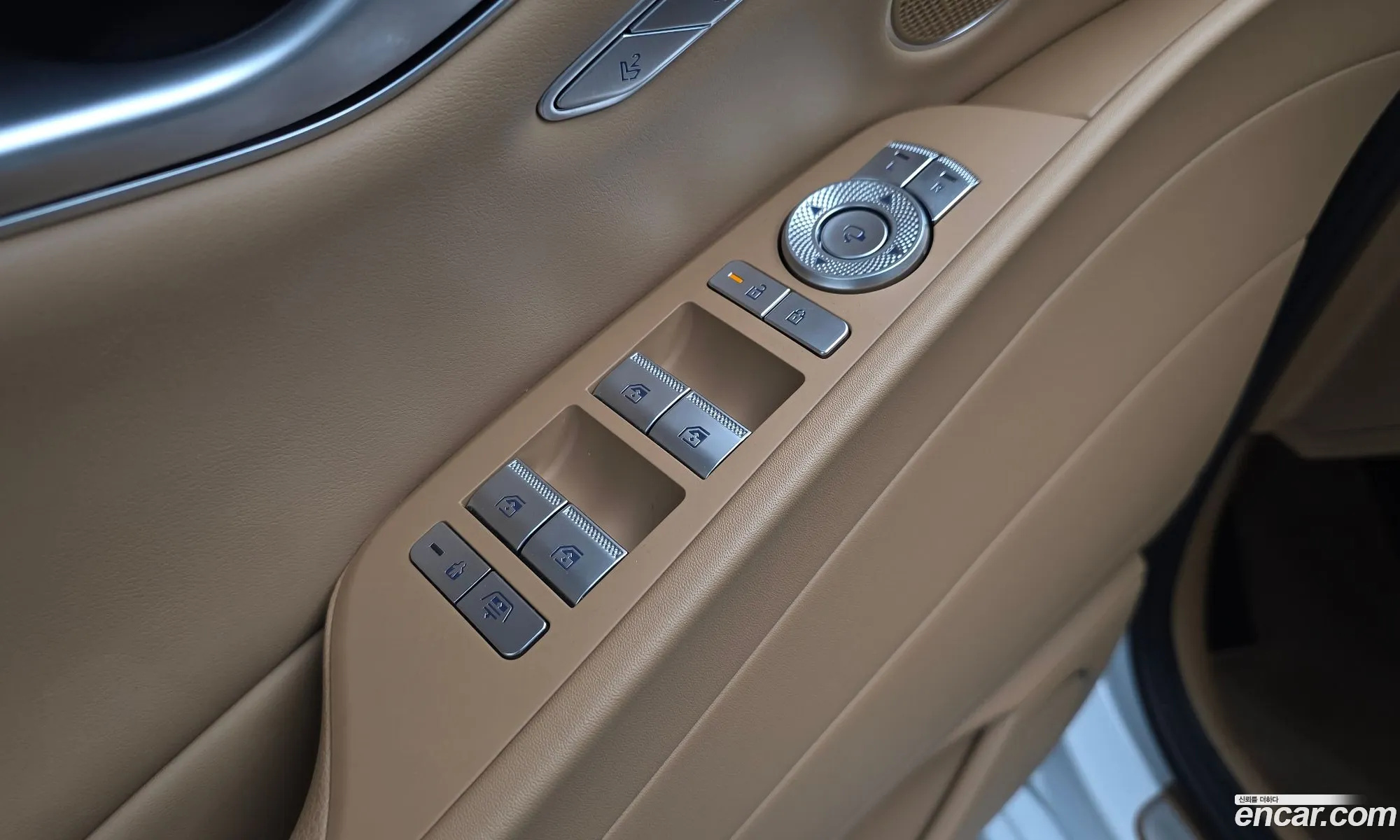 Genesis G80 2024 KMTGB41CDSU271028 — 18