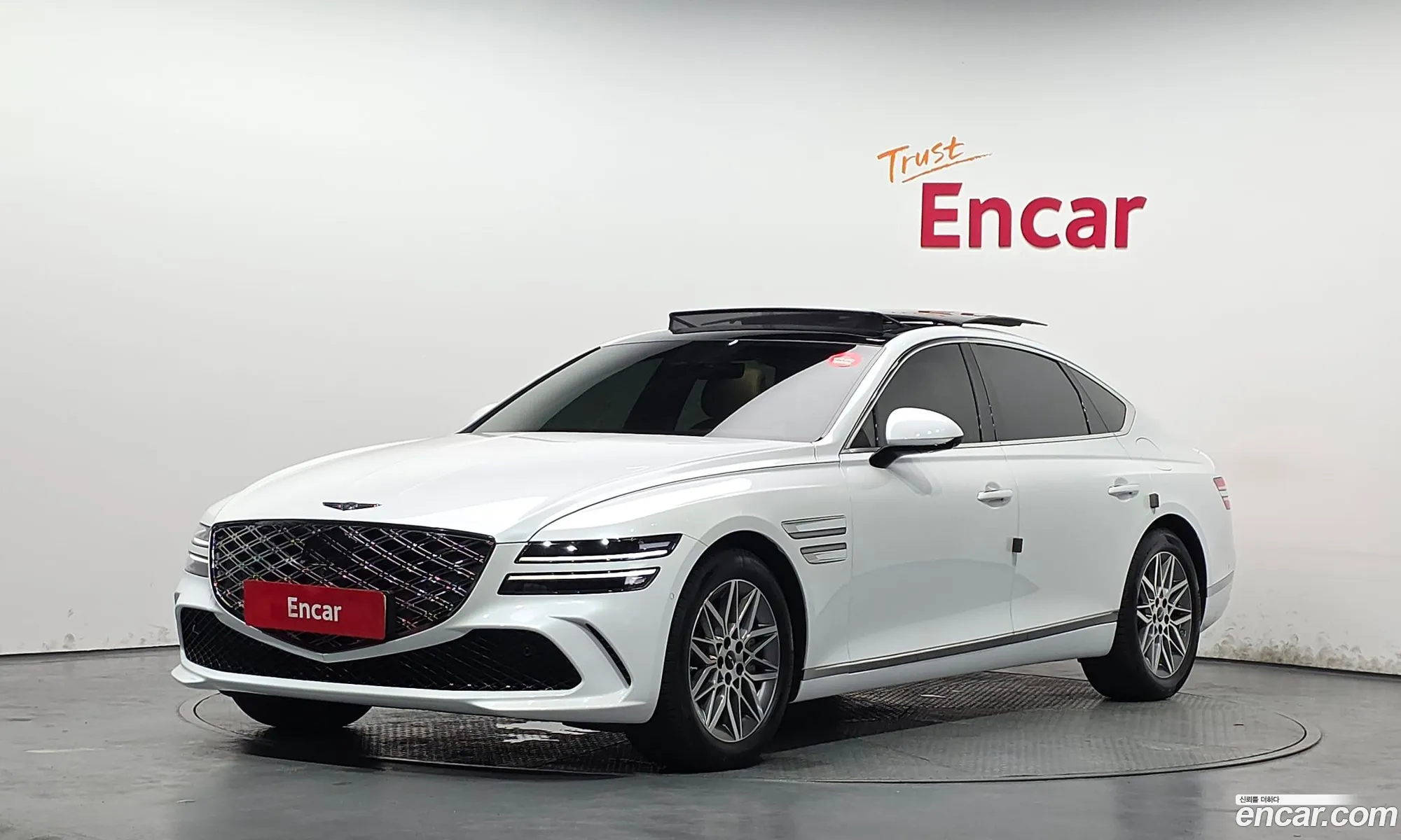 Genesis G80 2024 KMTGB41CDSU271028 — 6