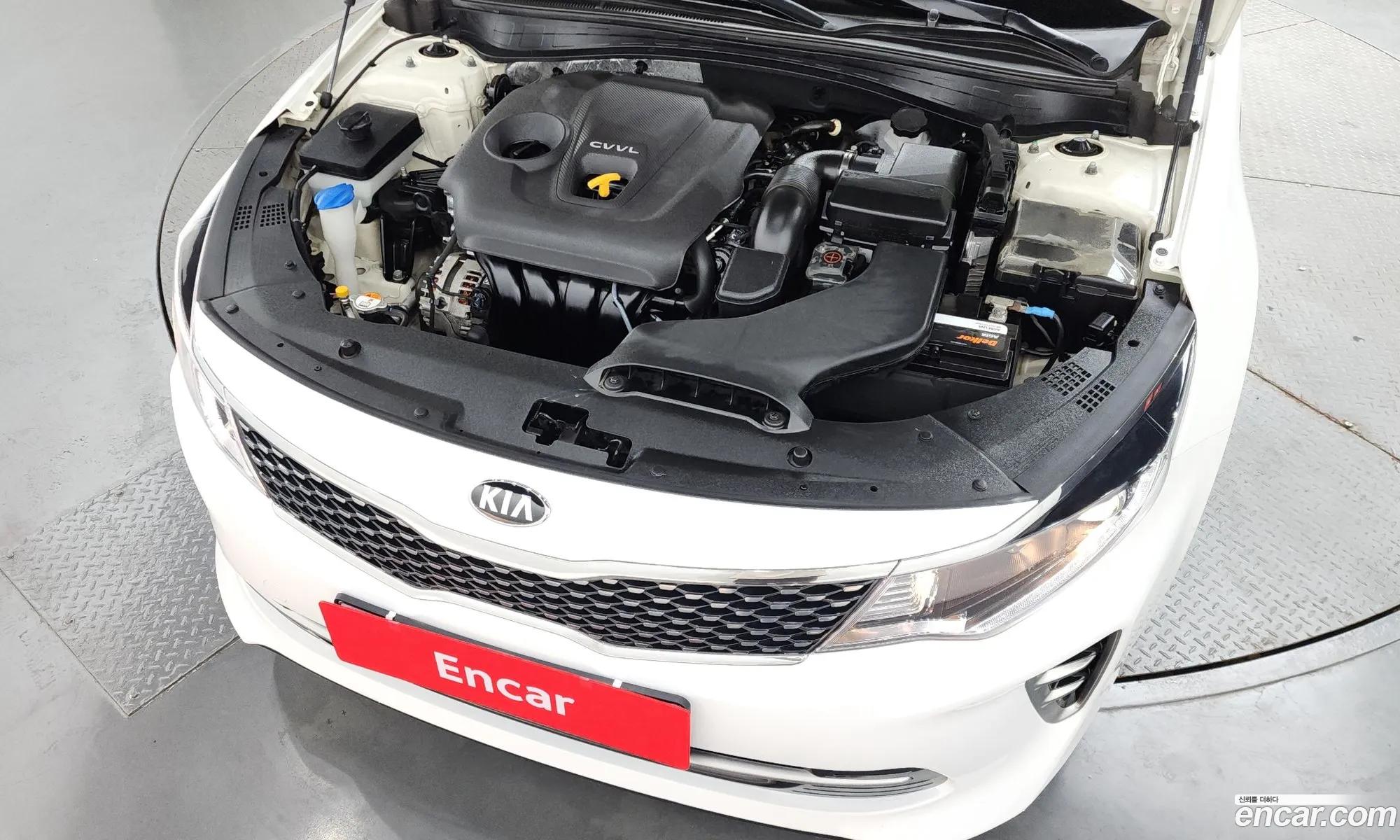 Kia K5 2016 KNAGX411BGA100260 — 18