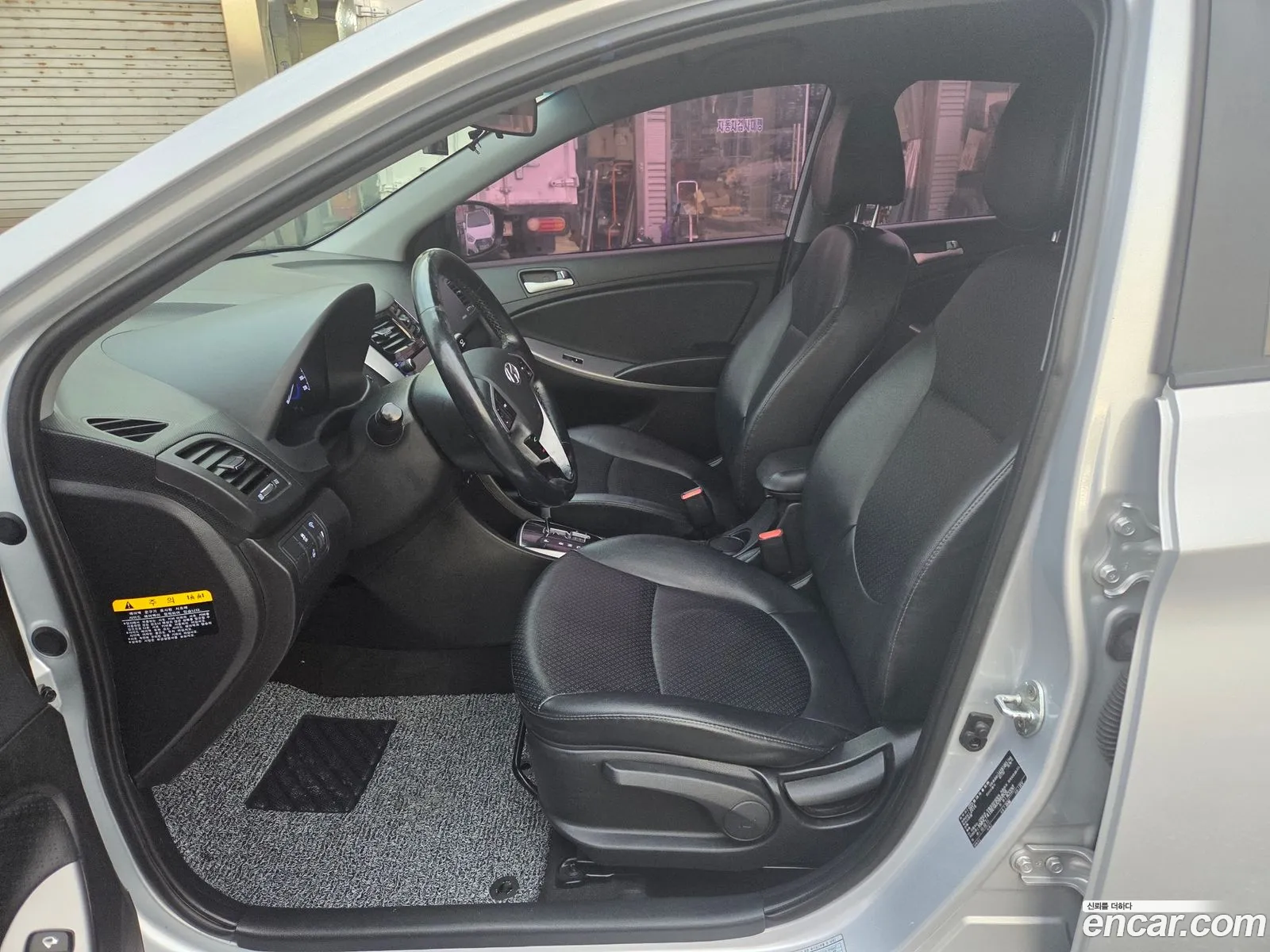 Hyundai Accent 2016 — 4