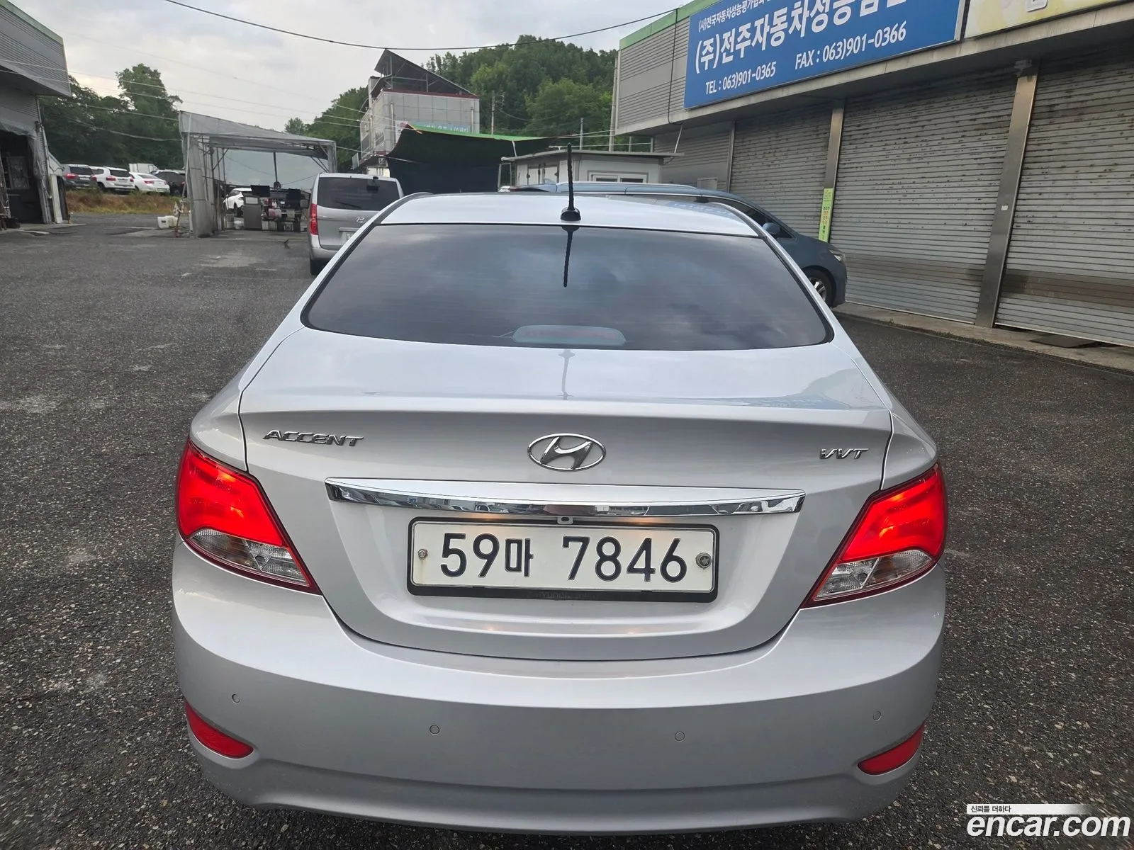 Hyundai Accent 2016 — 11