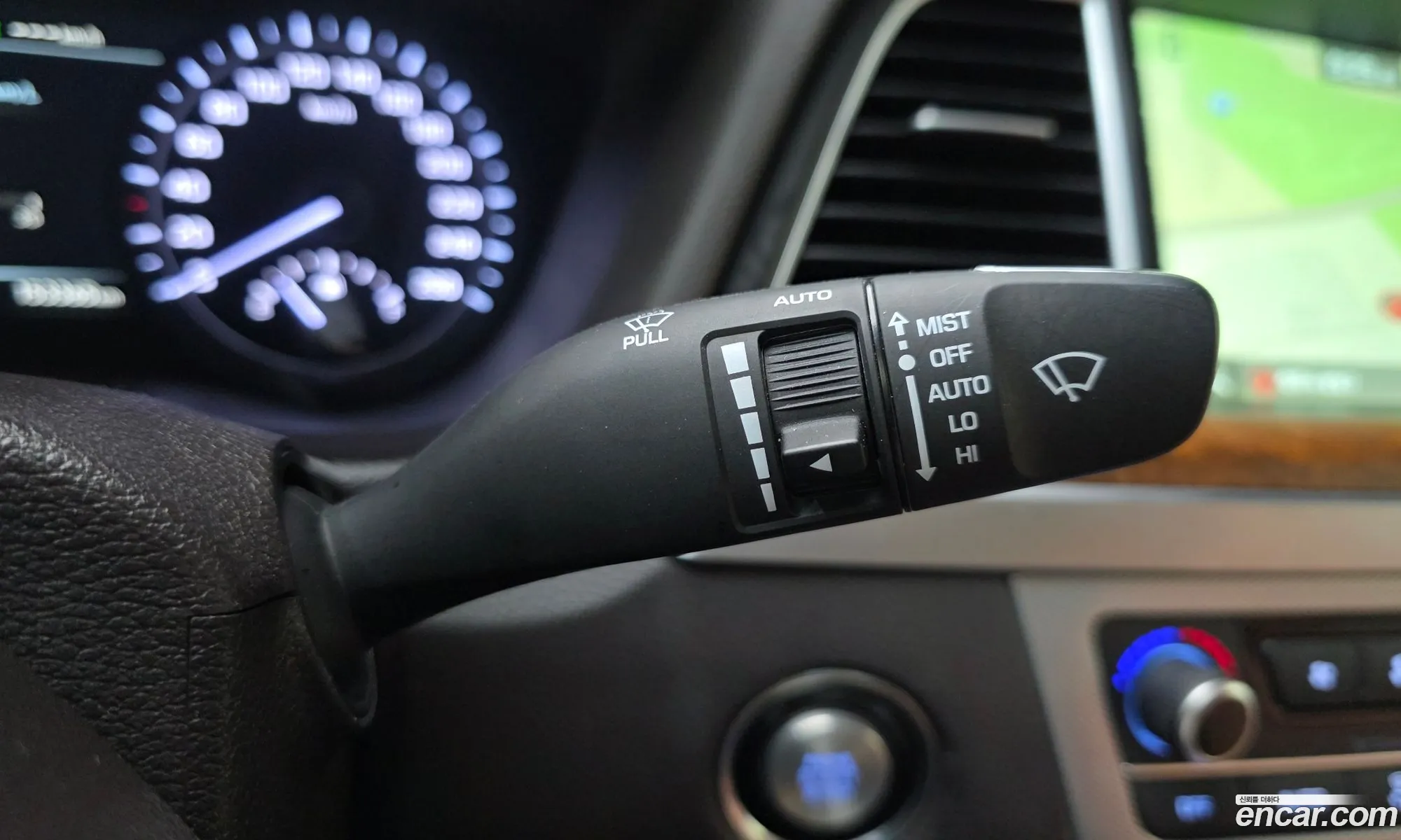Genesis G80 2016 KMHGR41EDHU192212 — 2