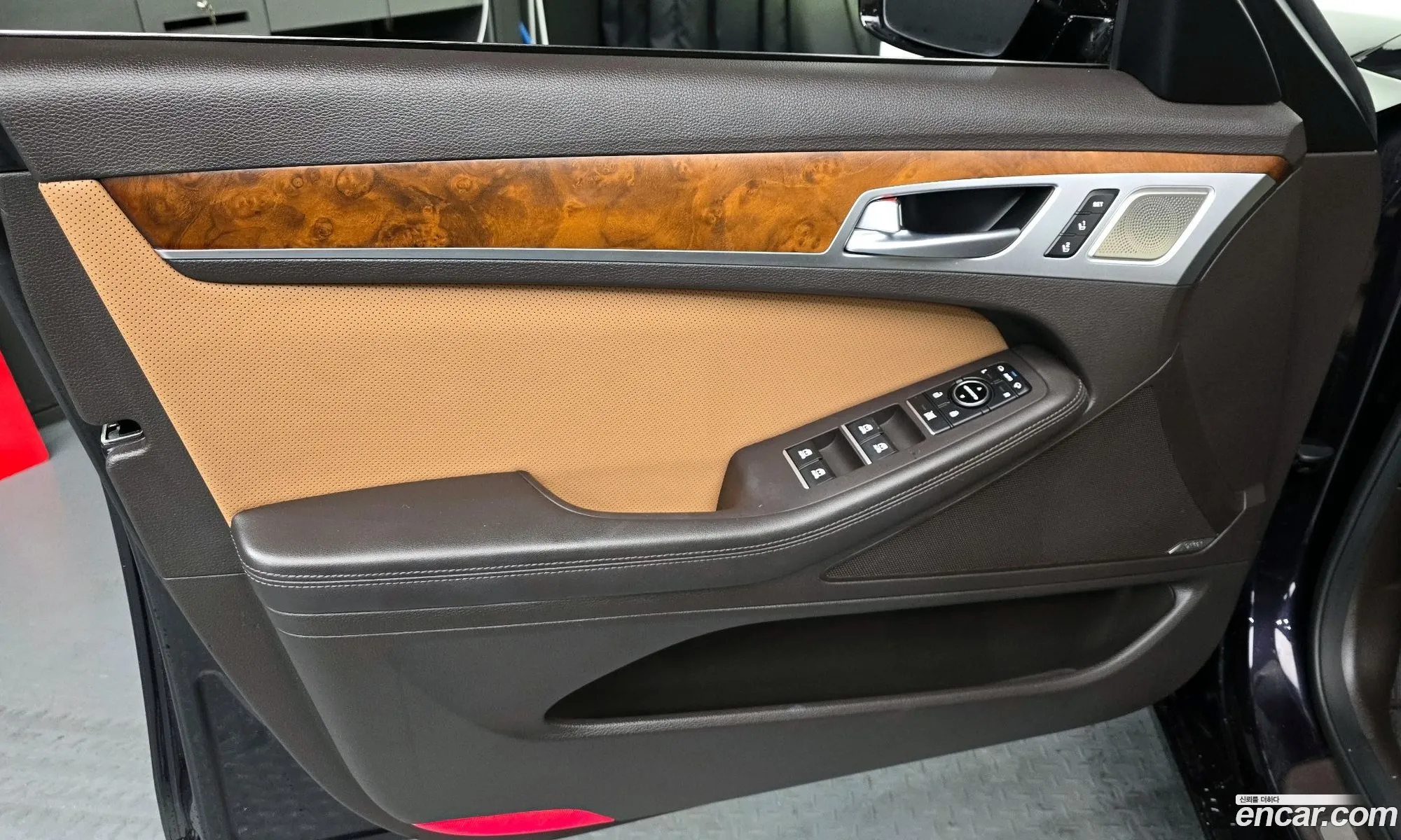 Genesis G80 2016 KMHGR41EDHU192212 — 7