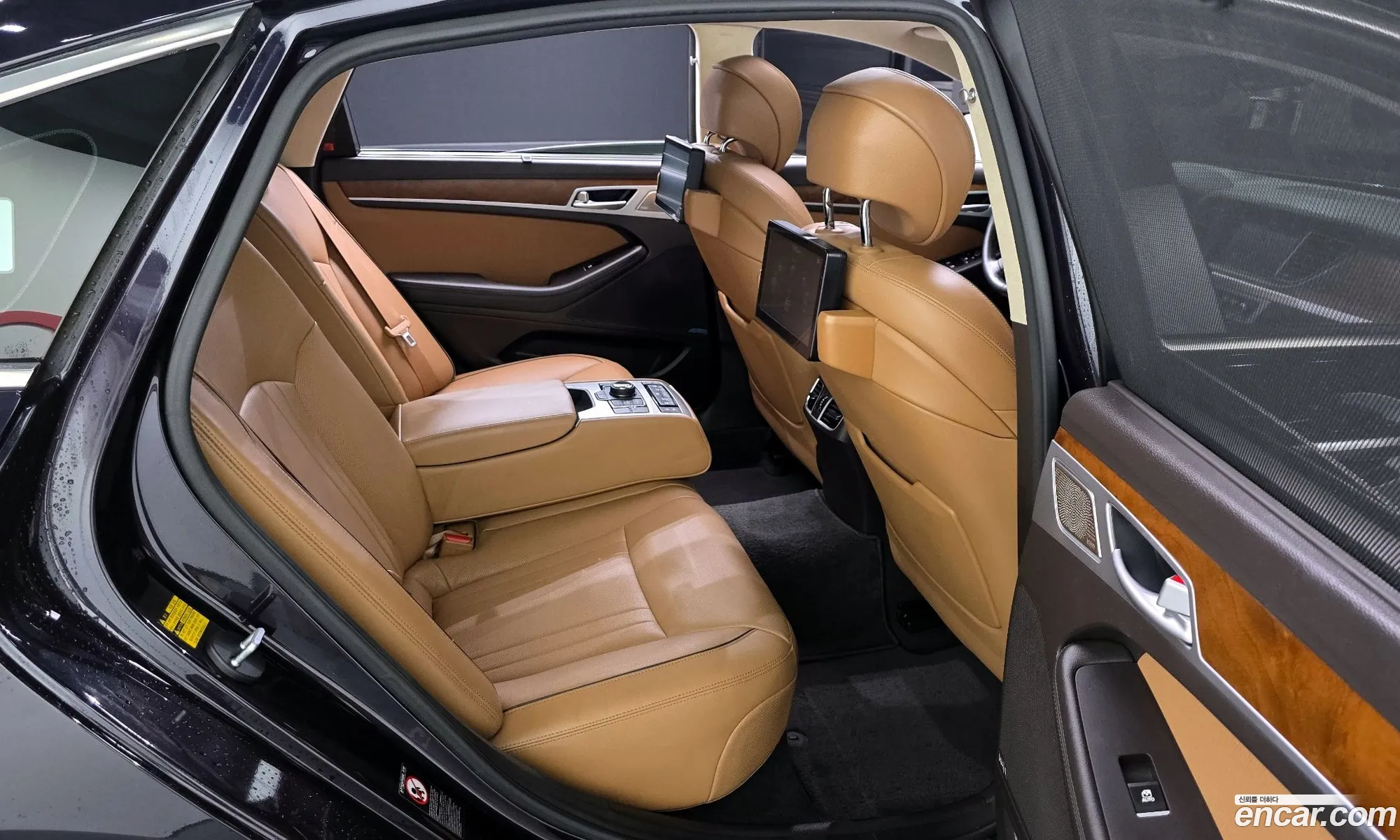 Genesis G80 2016 KMHGR41EDHU192212 — 22
