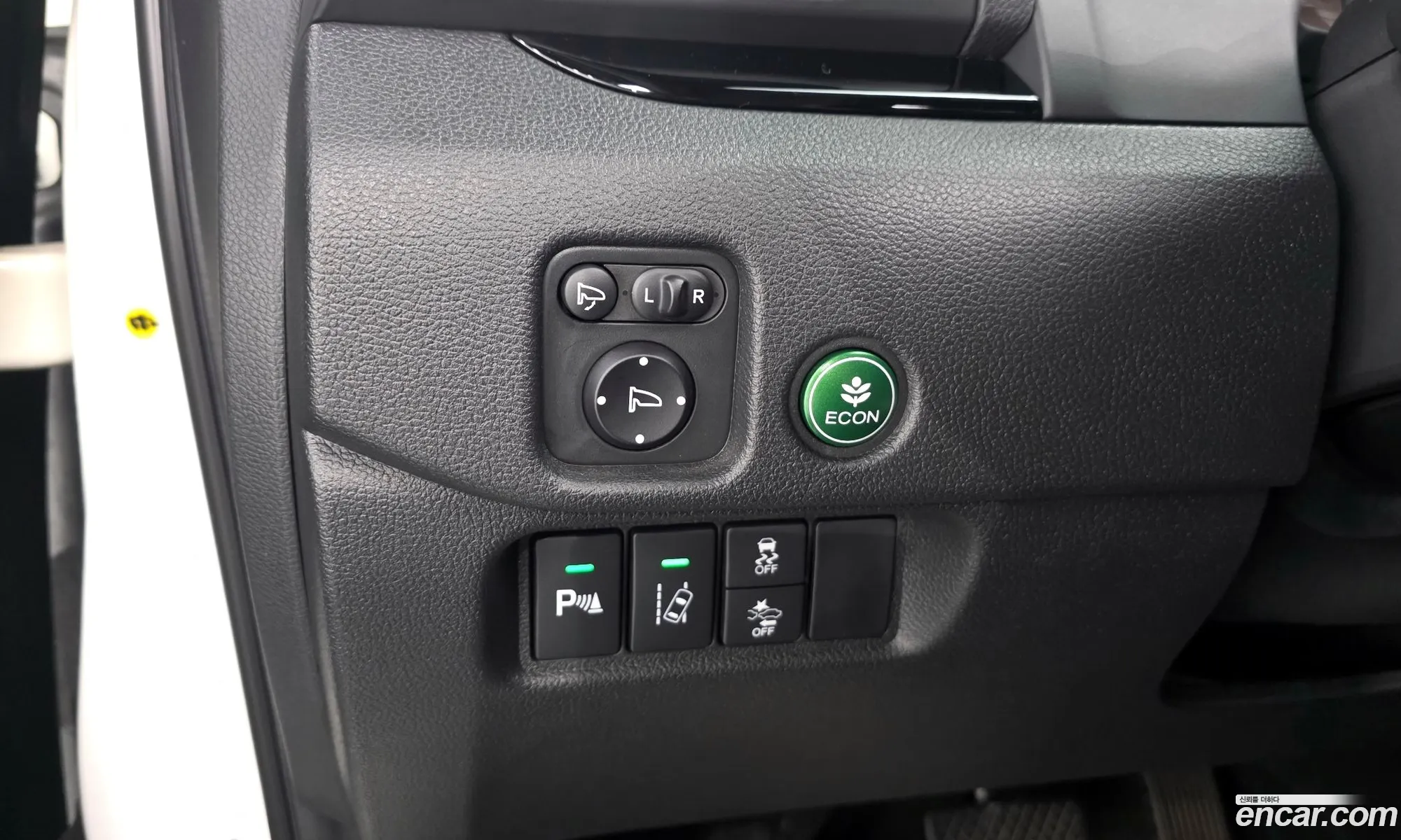 Honda Pilot 2018 5FNYF6850JB200169 — 14