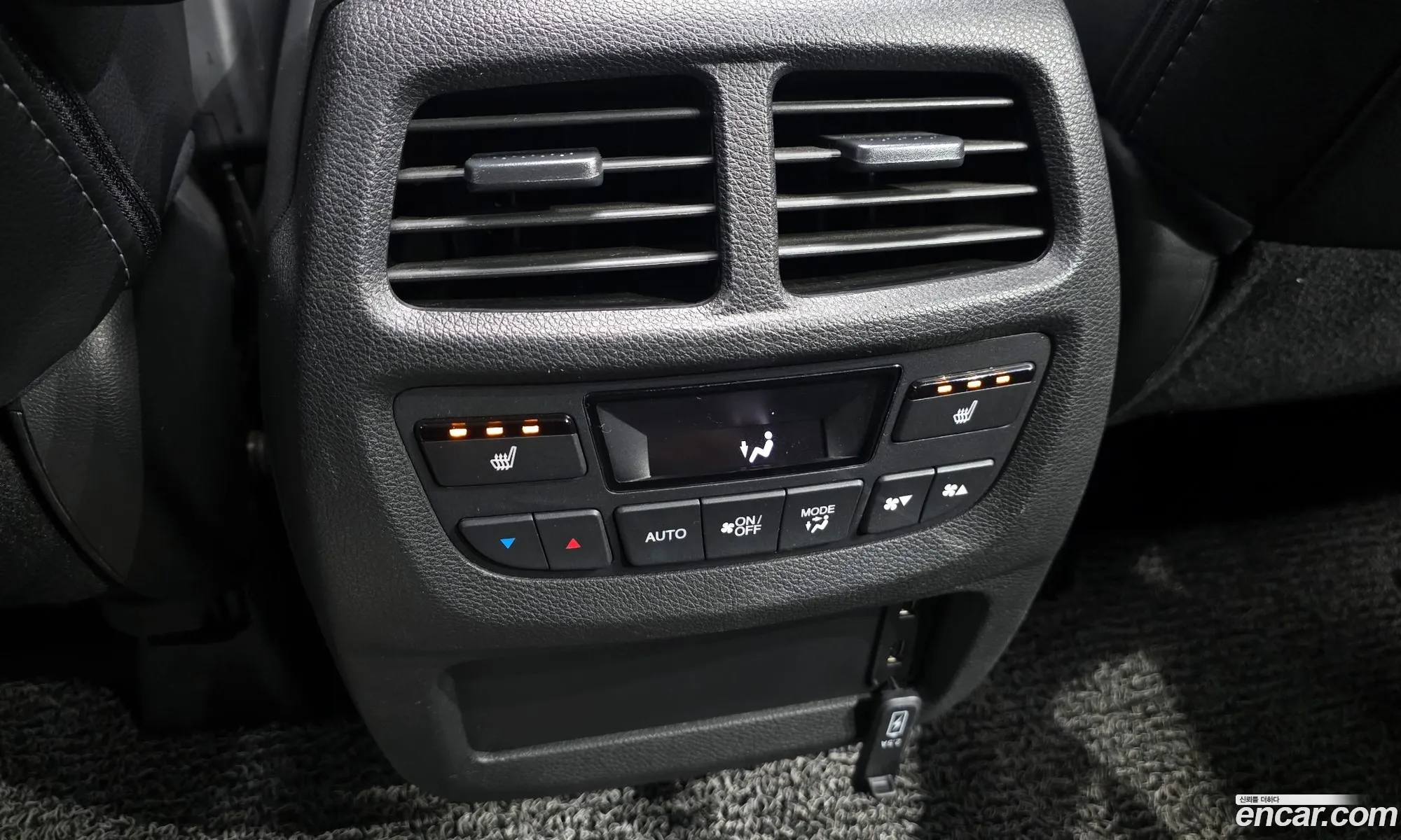 Honda Pilot 2018 5FNYF6850JB200169 — 13