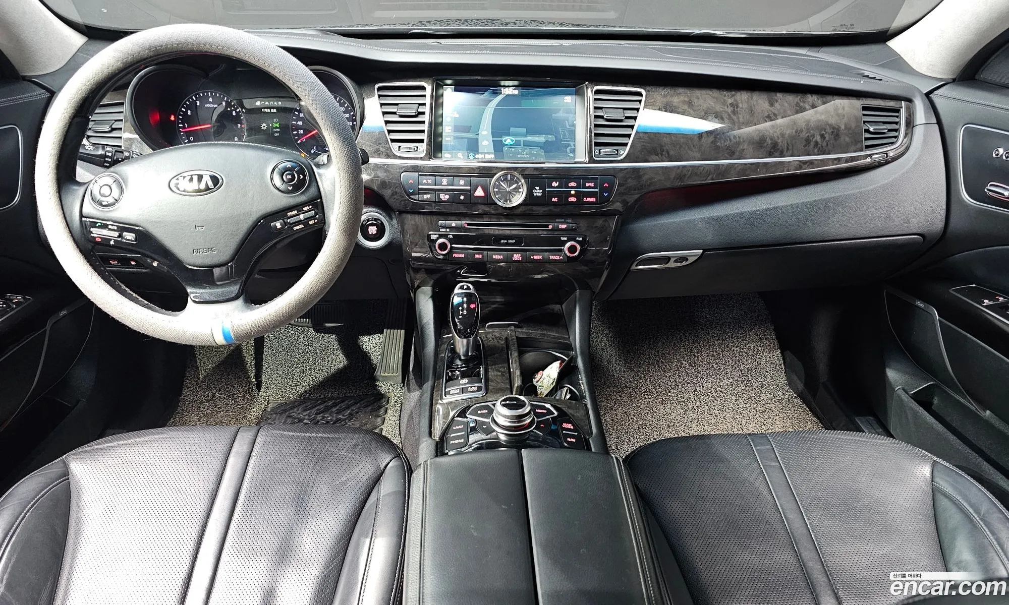 Kia K9 2015 — 10