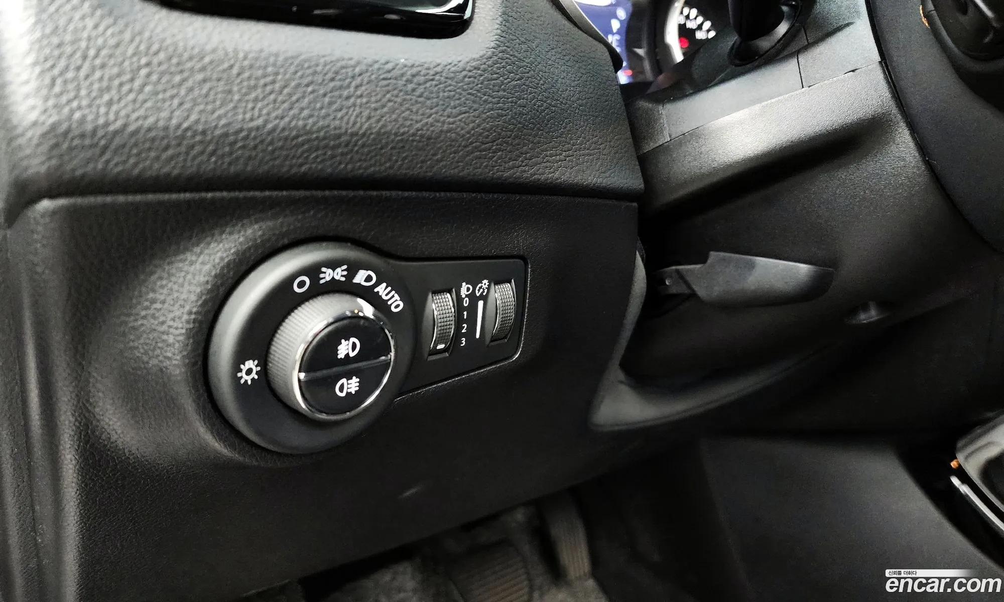 Jeep Compass 2019 3C4NJDCB5KT791381 — 34