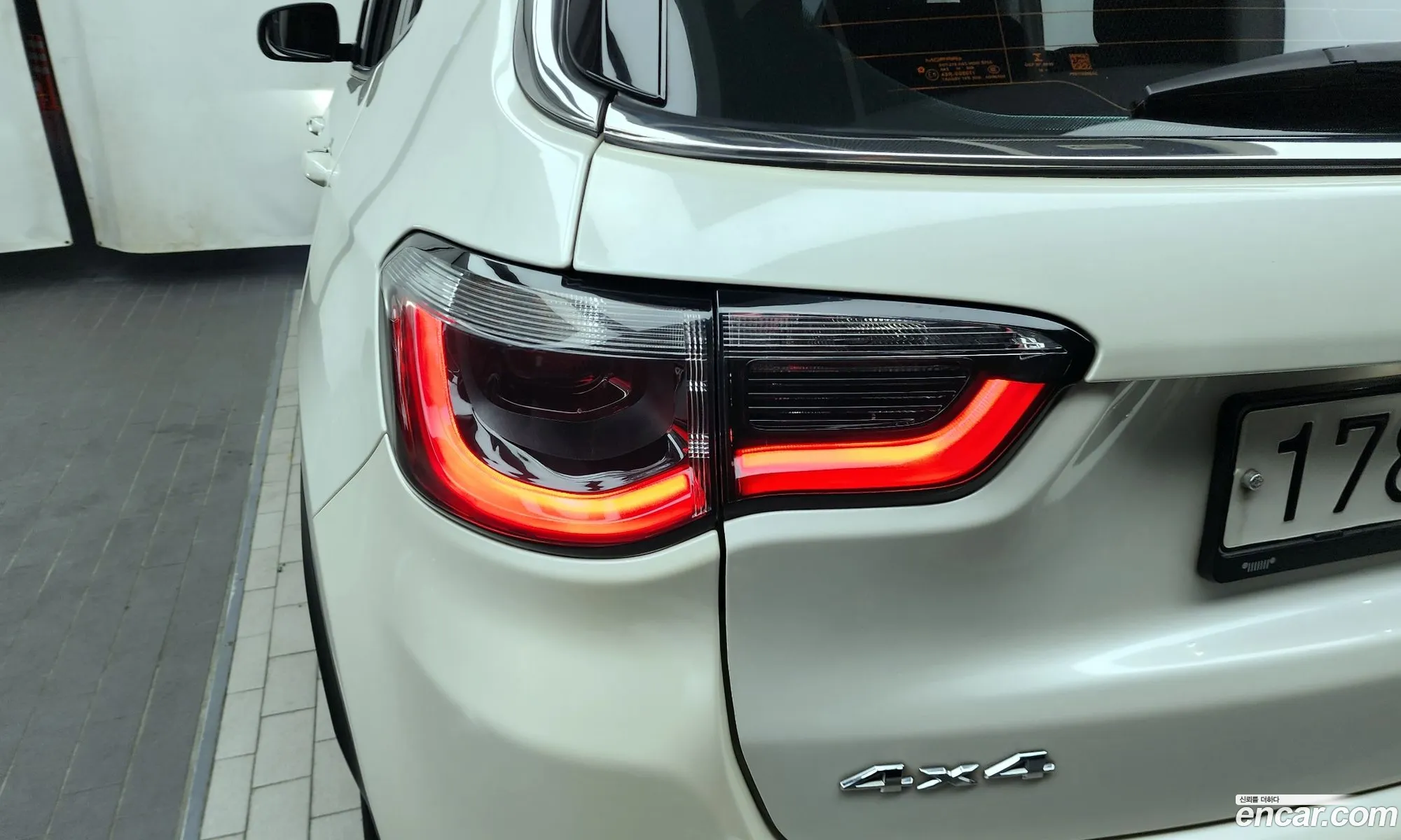 Jeep Compass 2019 3C4NJDCB5KT791381 — 24