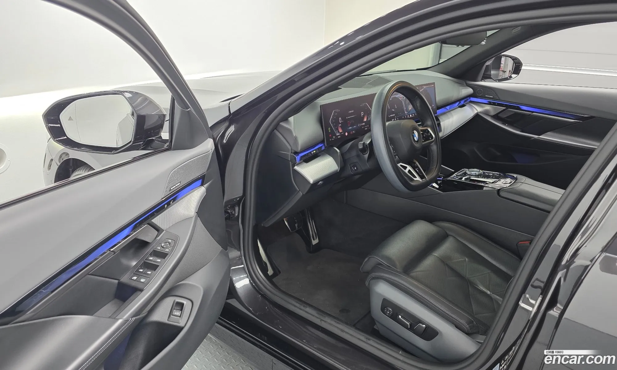 BMW 5 Series 2023 — 12
