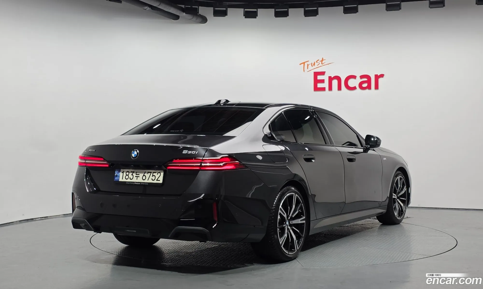 BMW 5 Series 2023 — 29