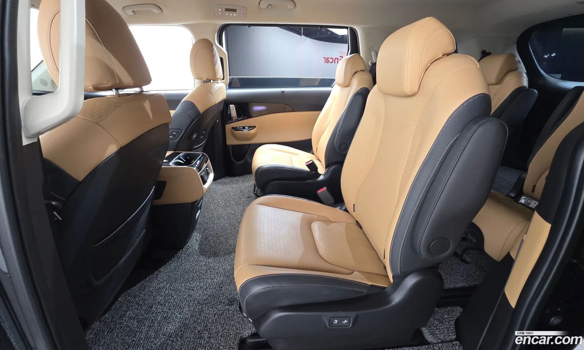 Kia Carnival 2023 KNANE81BBPS319427 — 18
