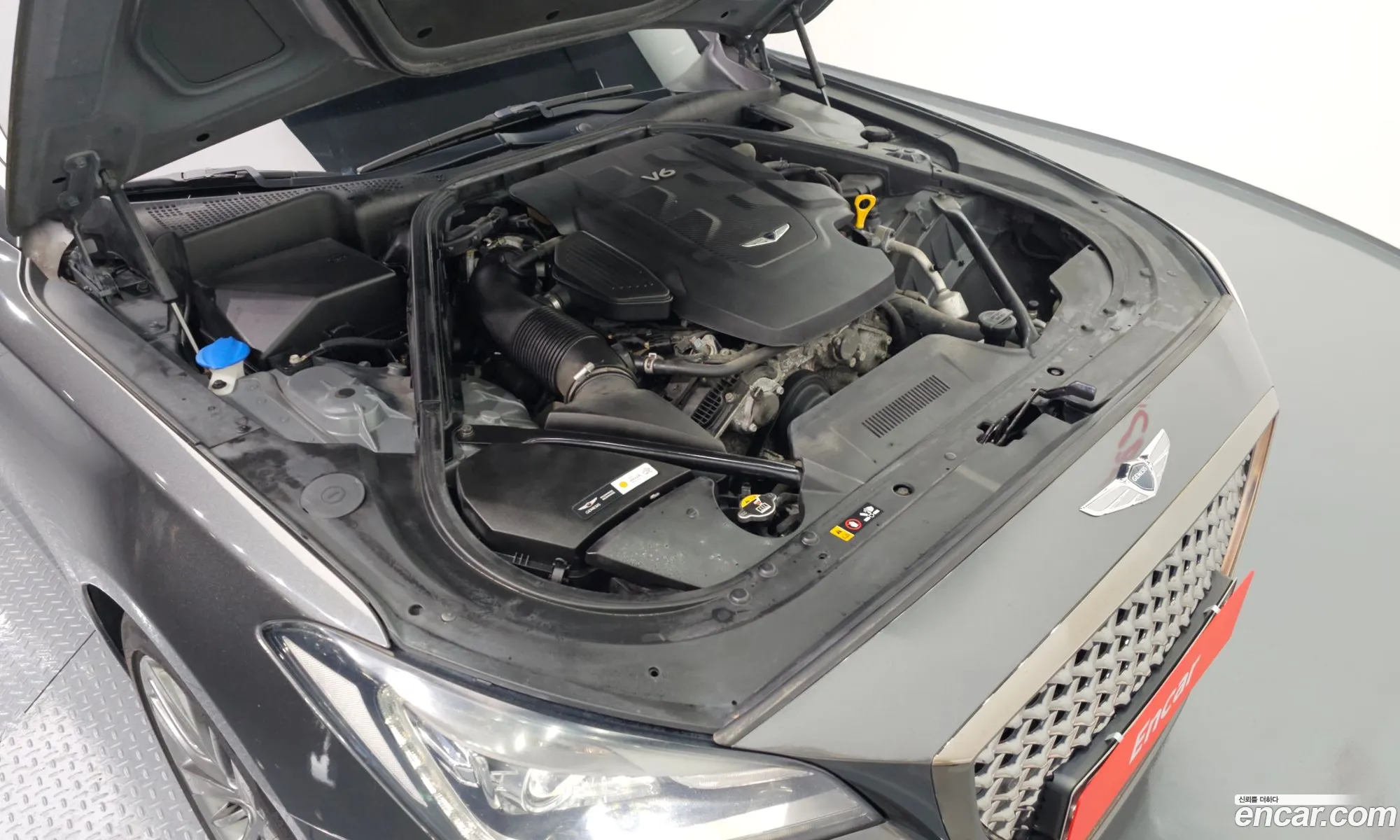Genesis G80 2017 KMHGM41DDHU211583 — 6