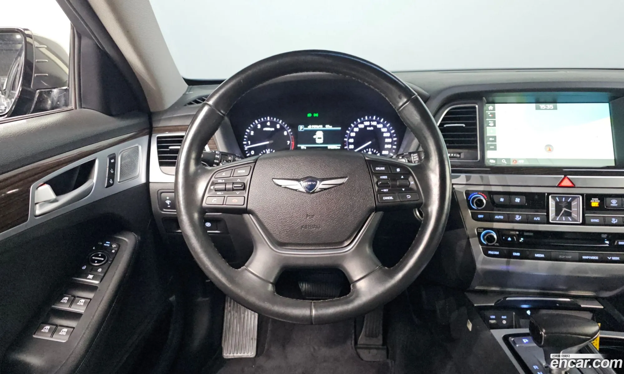 Genesis G80 2017 KMHGM41DDHU211583 — 24