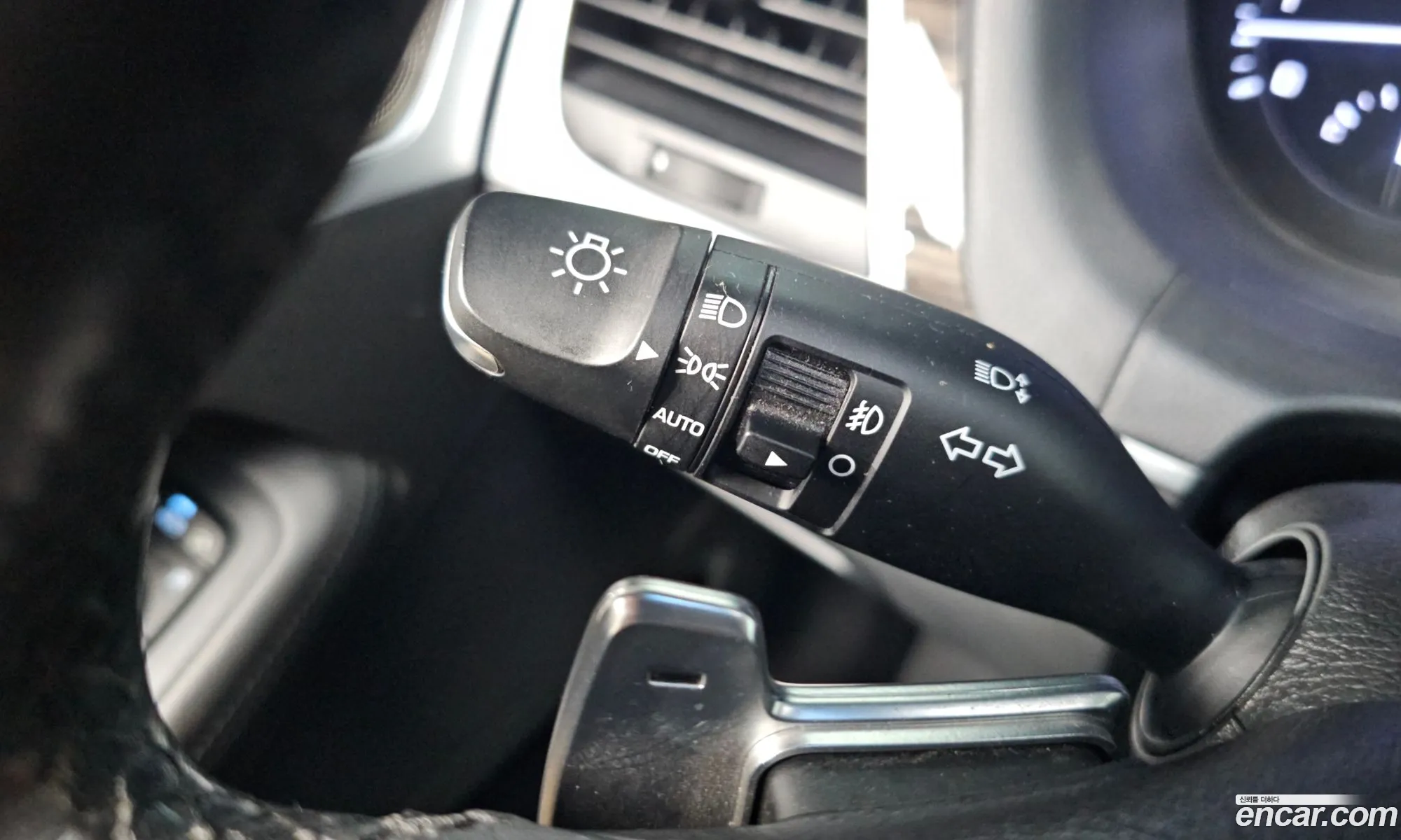 Genesis G80 2017 KMHGM41DDHU211583 — 17