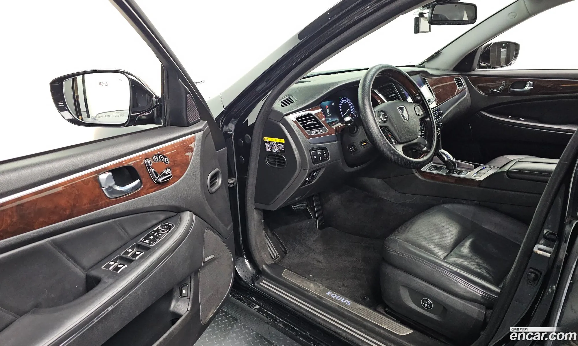 Hyundai Equus 2014 KMHGF41DBFU091380 — 3