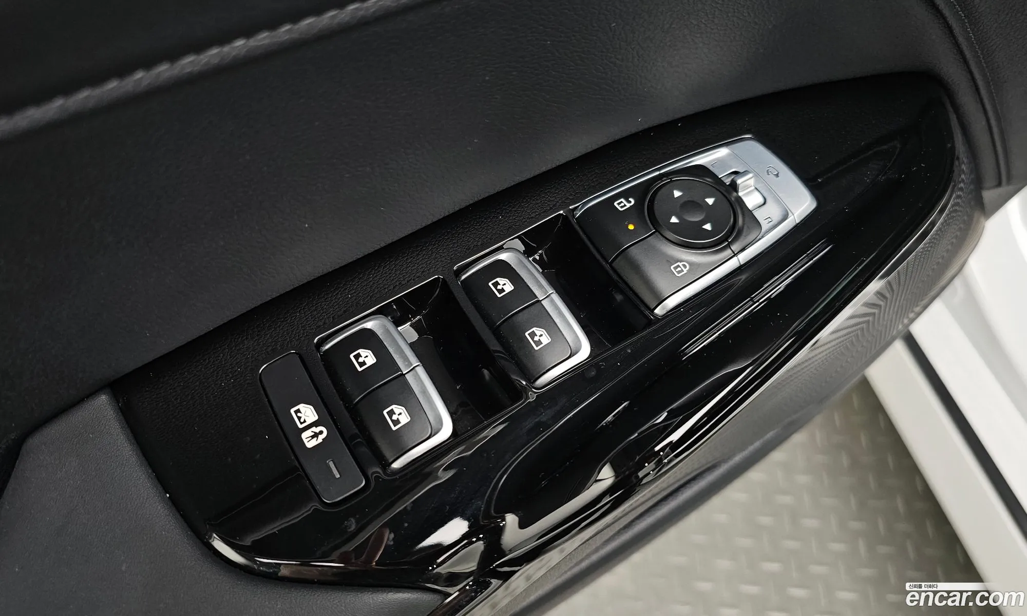 Kia K5 Hybrid 2024 — 2